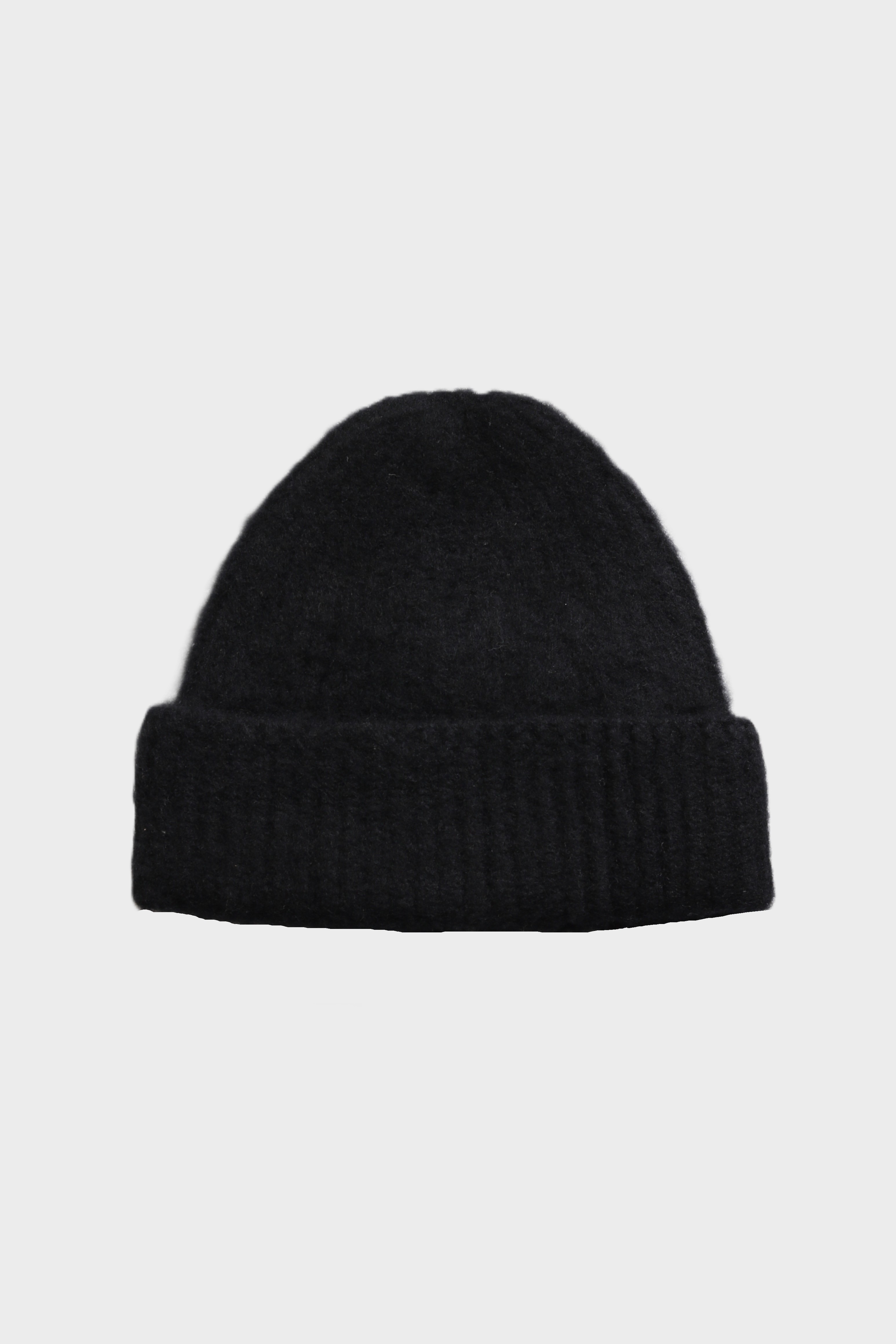 YACAIA Brushed Cashmere Beanie in Black
