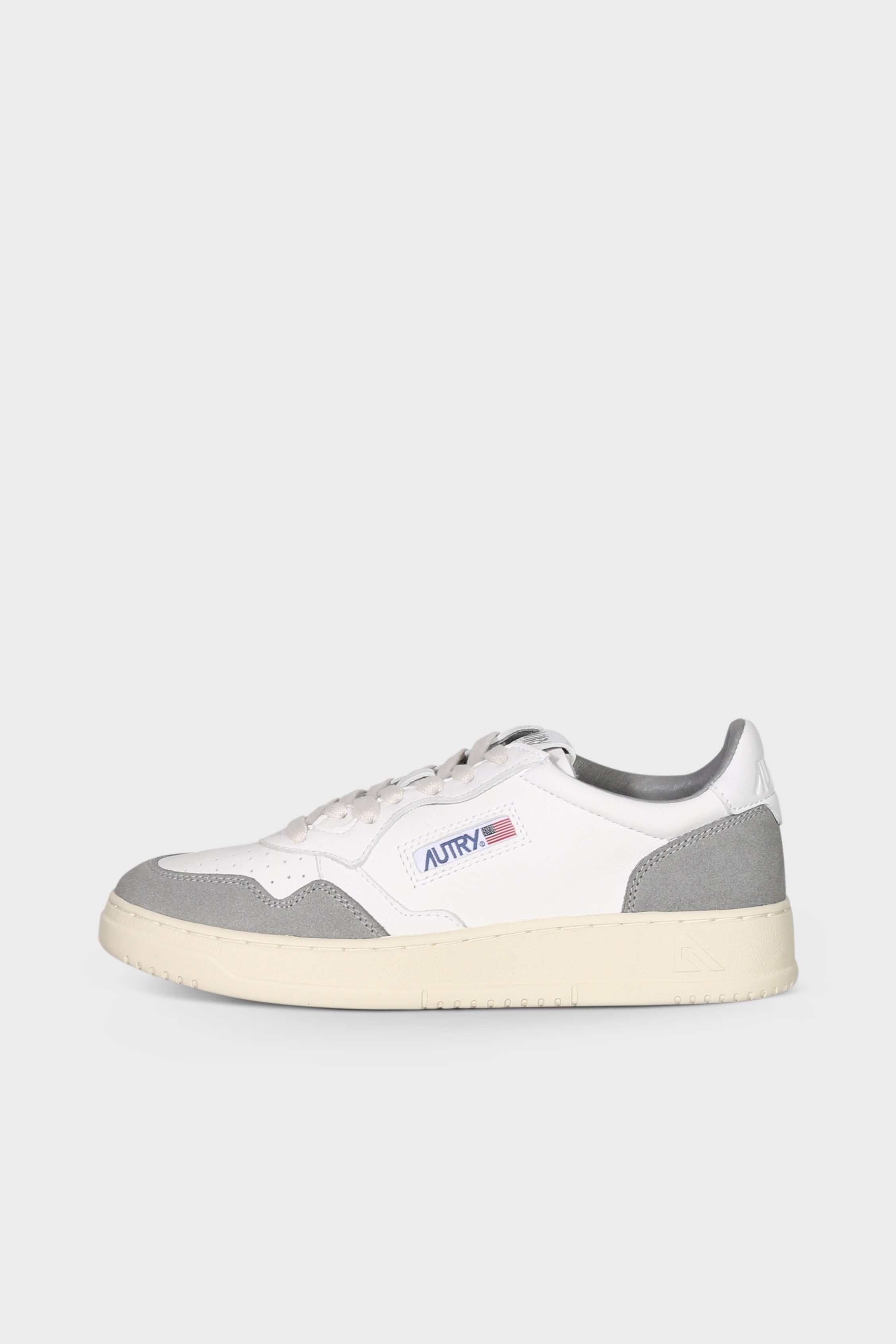 AUTRY ACTION SHOES Medalist Low Sneaker Goat/Suede in White/Grey AUTRY ACTION SHOES Medalist Low Sneaker Goat/Suede in White/Grey