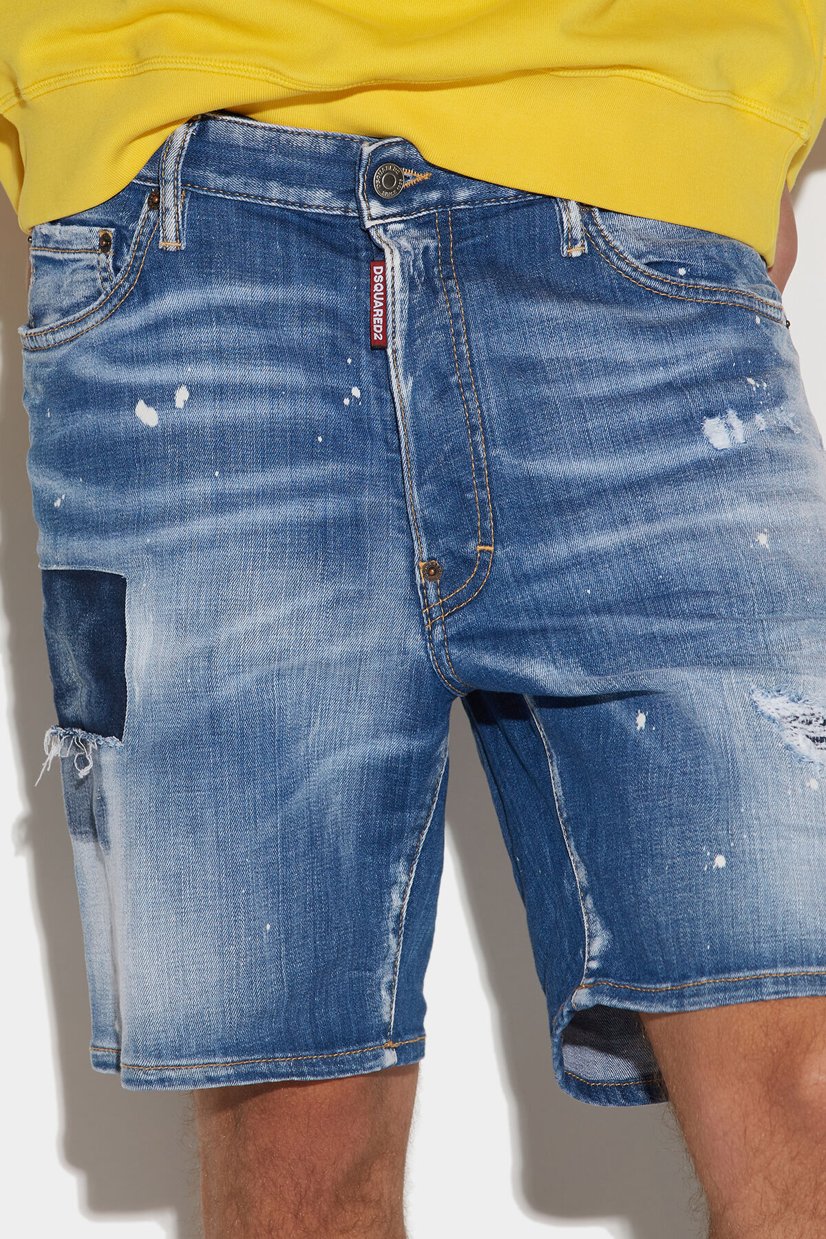 DSQUARED2 Jeans Shorts Marine in Washed Blue
