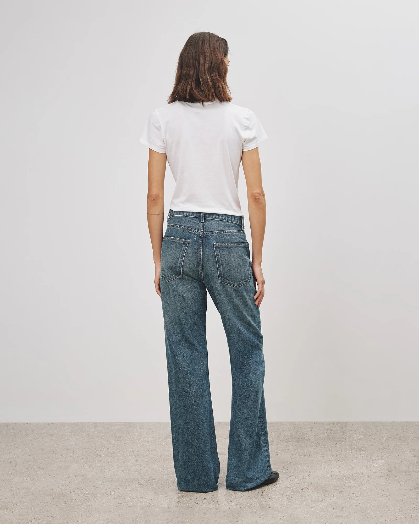 NILI LOTAN Mitchell Jeans in Simon Wash 31