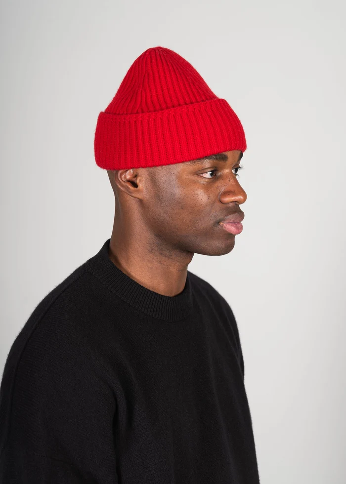 YACAIA Merino/Cashmere Beanie in Red