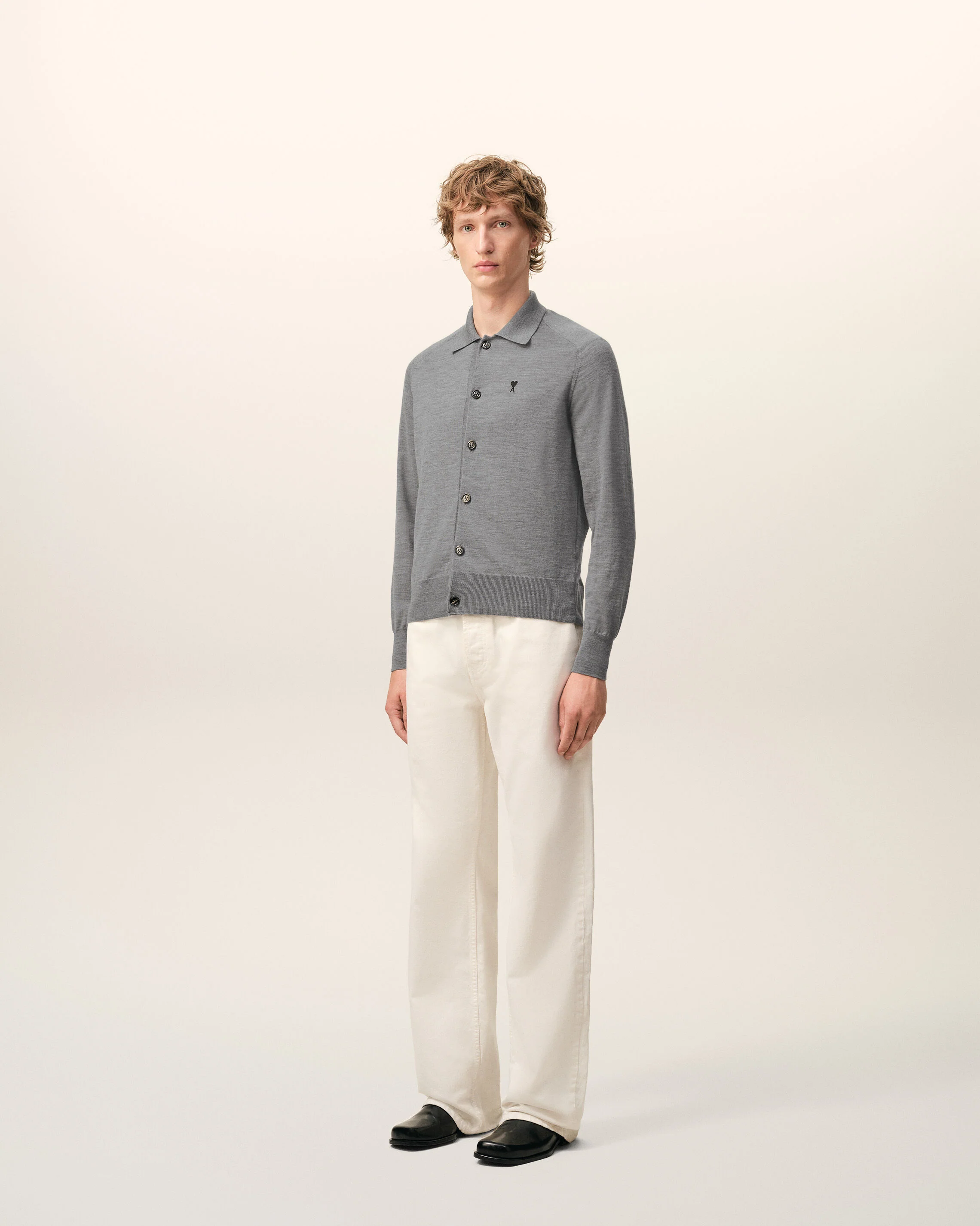 AMI PARIS de Coeur Extrafine Knit Collar Cardigan in Heather Grey