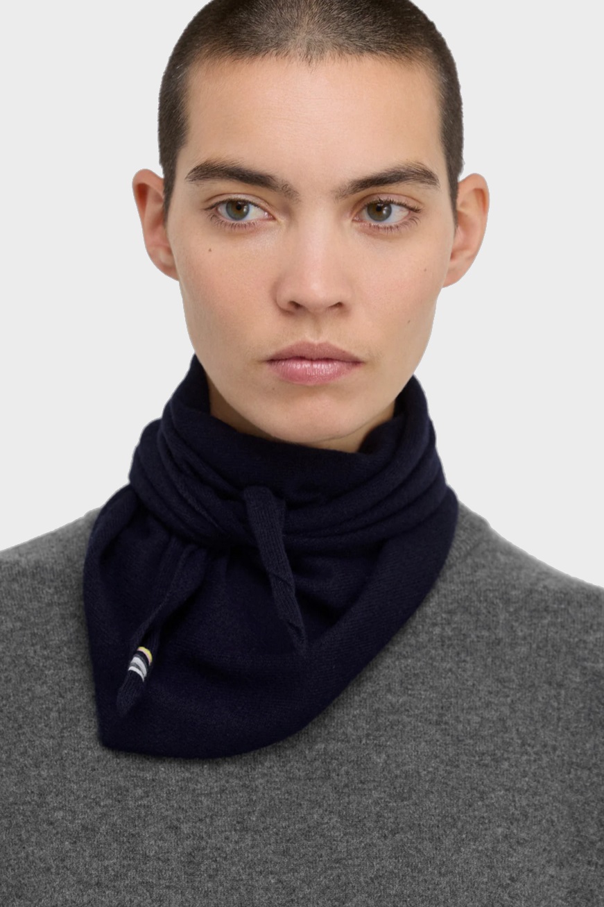 EXTREME CASHMERE N°35 Bandana in Navy EXTREME CASHMERE N°35 Bandana in Navy