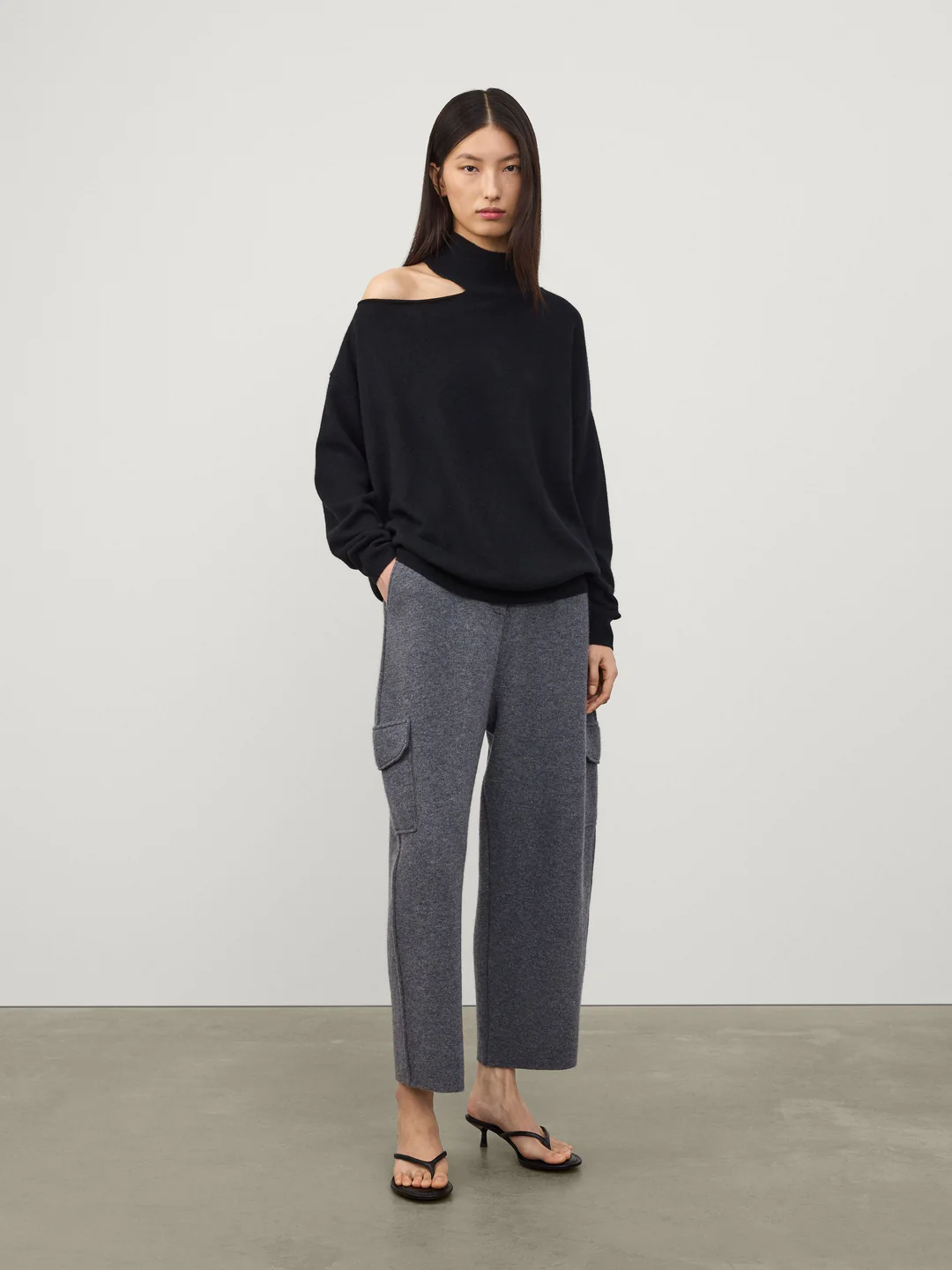LISA YANG Cashmere Sweater Alvia in Black