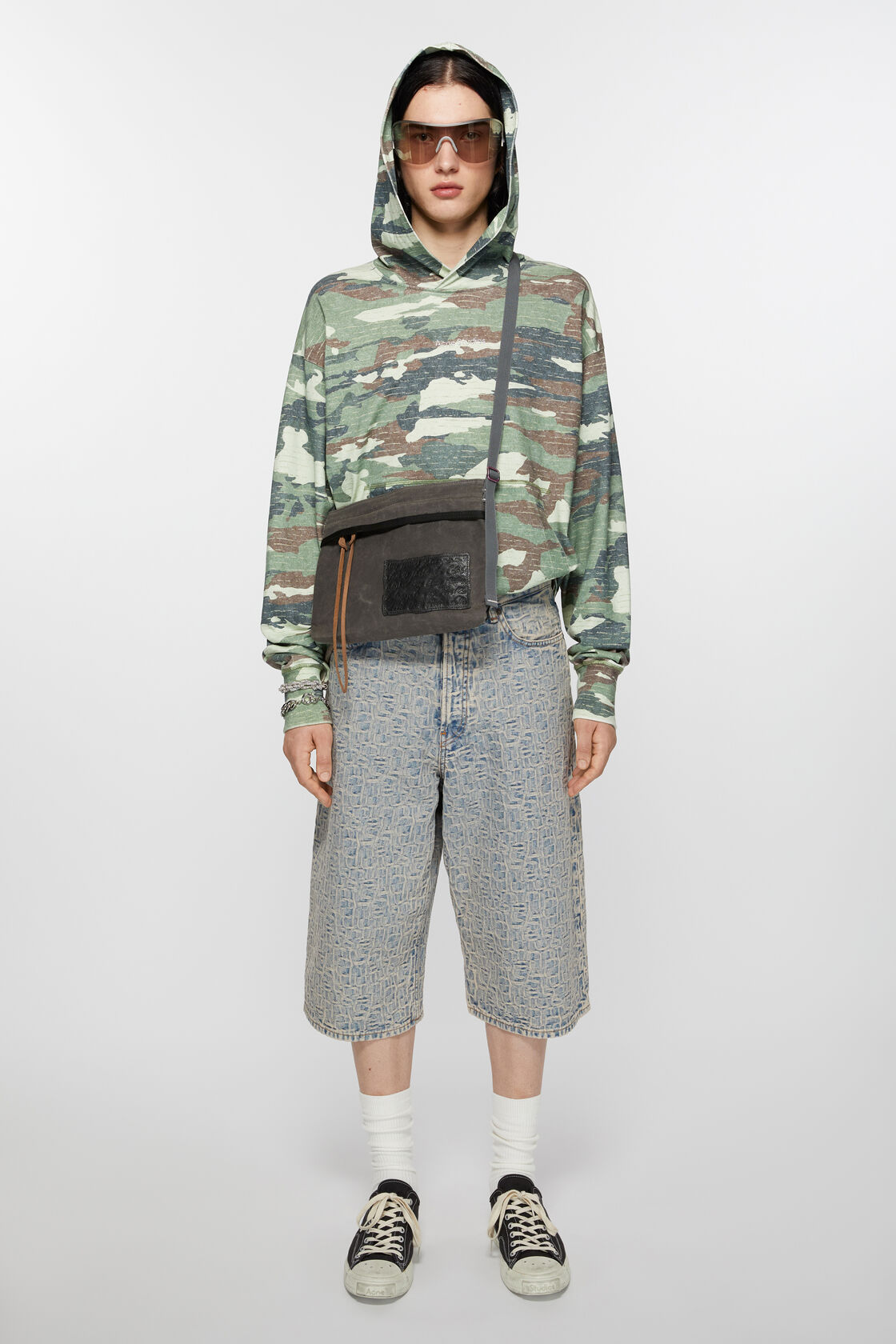 ACNE STUDIOS Mini Messenger Bag in Grey/Black