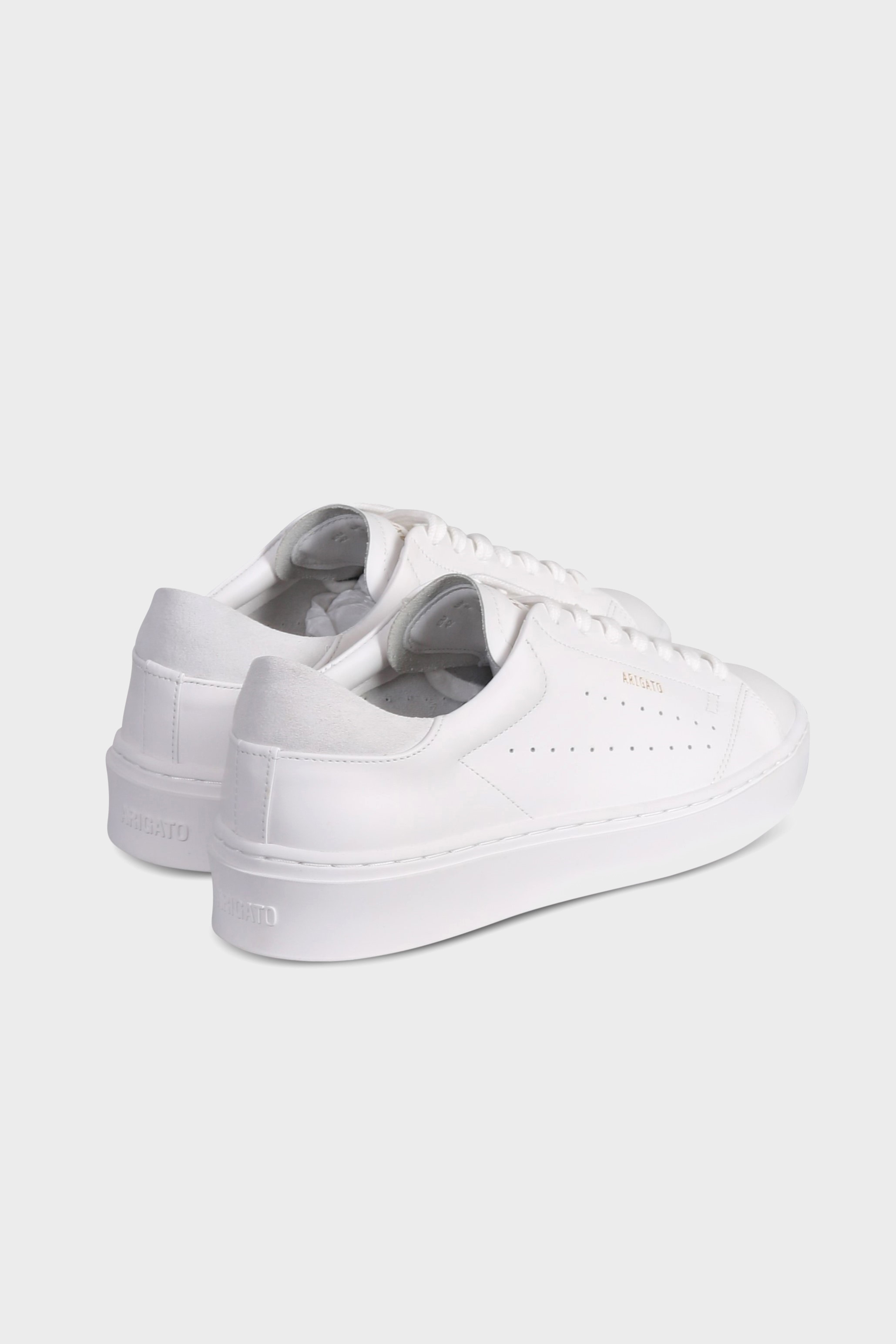 AXEL ARIGATO Court Sneaker in White/Light Grey 45