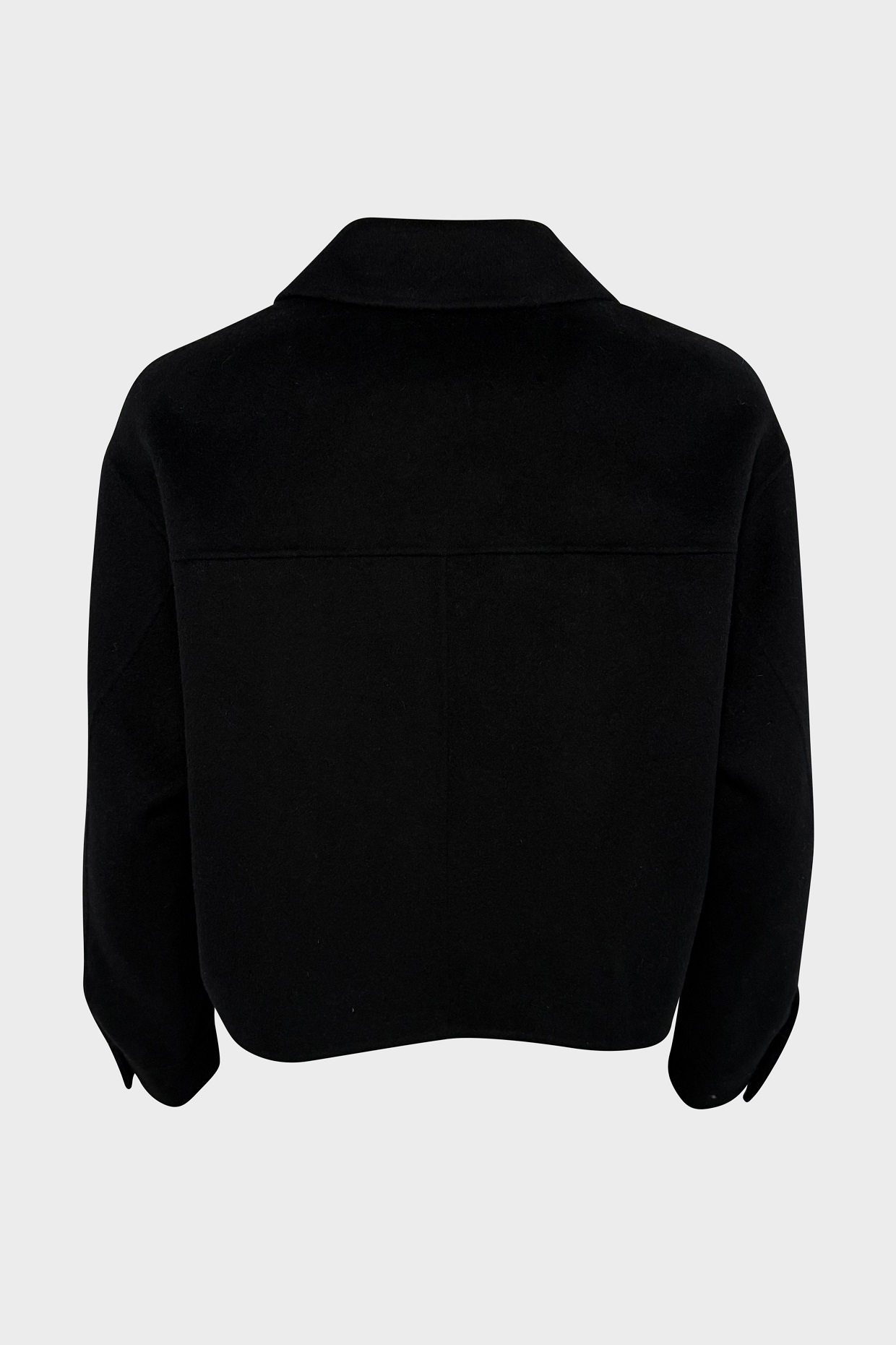 FLONA Cropped Jacket in Black