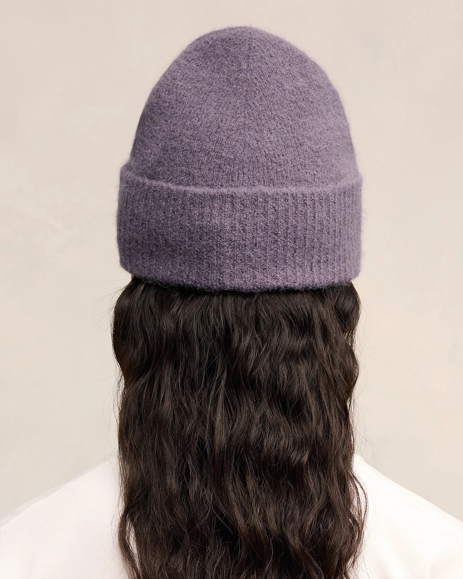 AMI PARIS de Coeur Alpaca Knit Beanie in Lilac