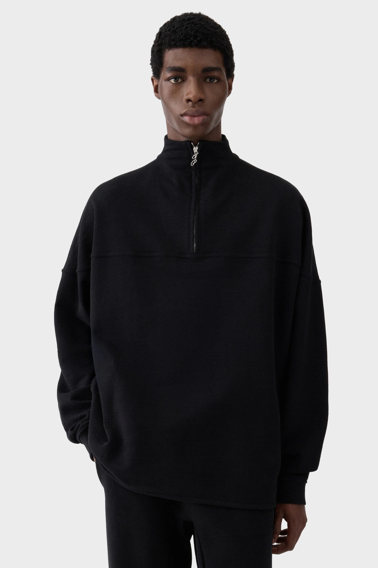 JACQUEMUS Rond Carré Half Zip Sweatshirt in Black
