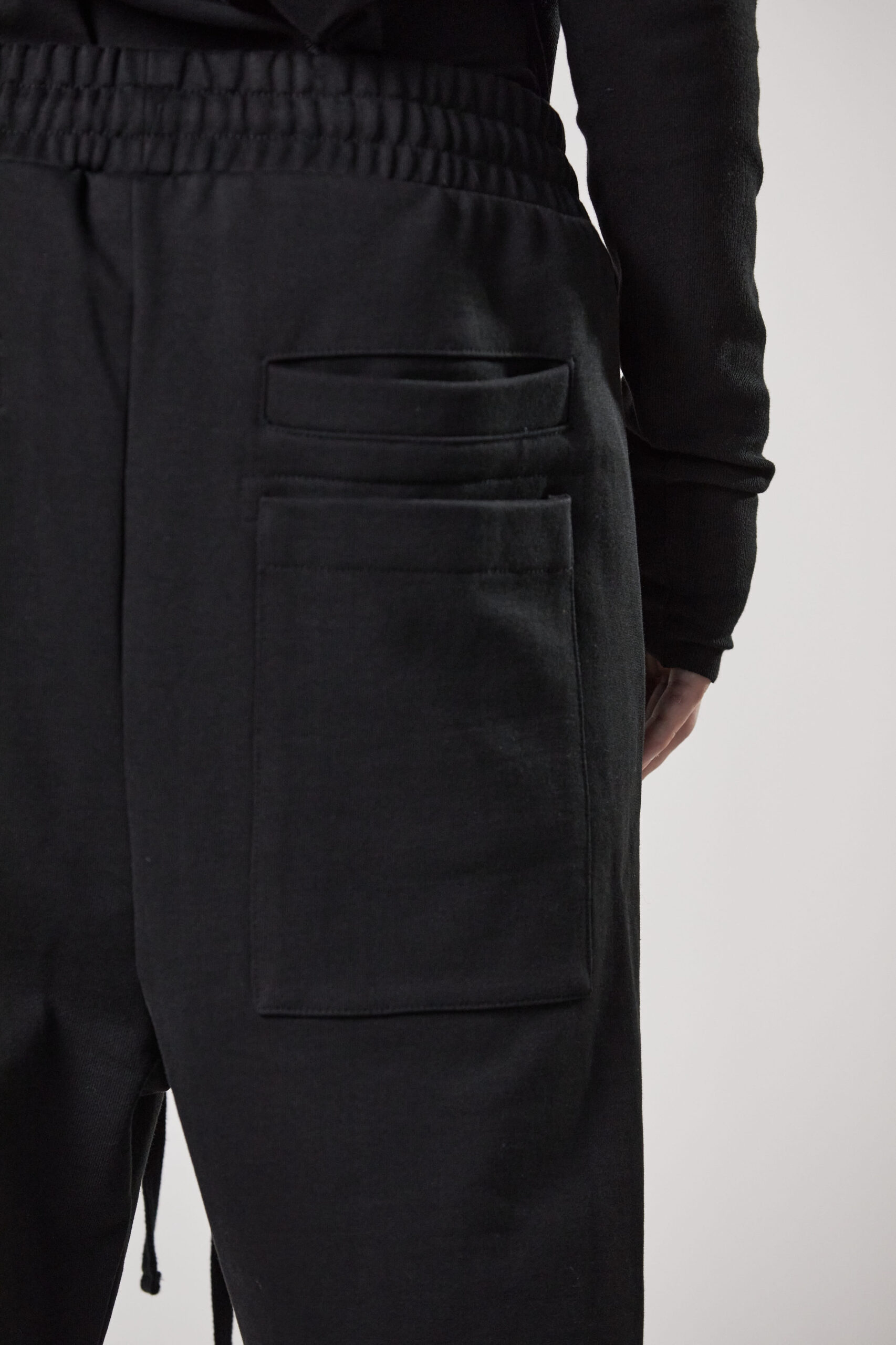 THOM KROM Nylon Pant in Black