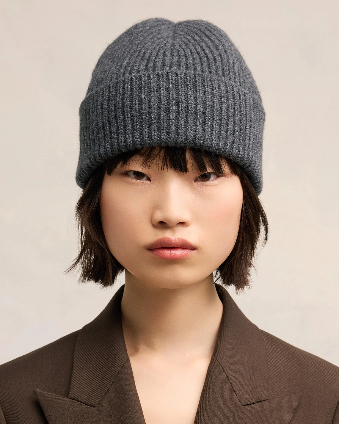AMI PARIS de Coeur Beanie in Heather Grey