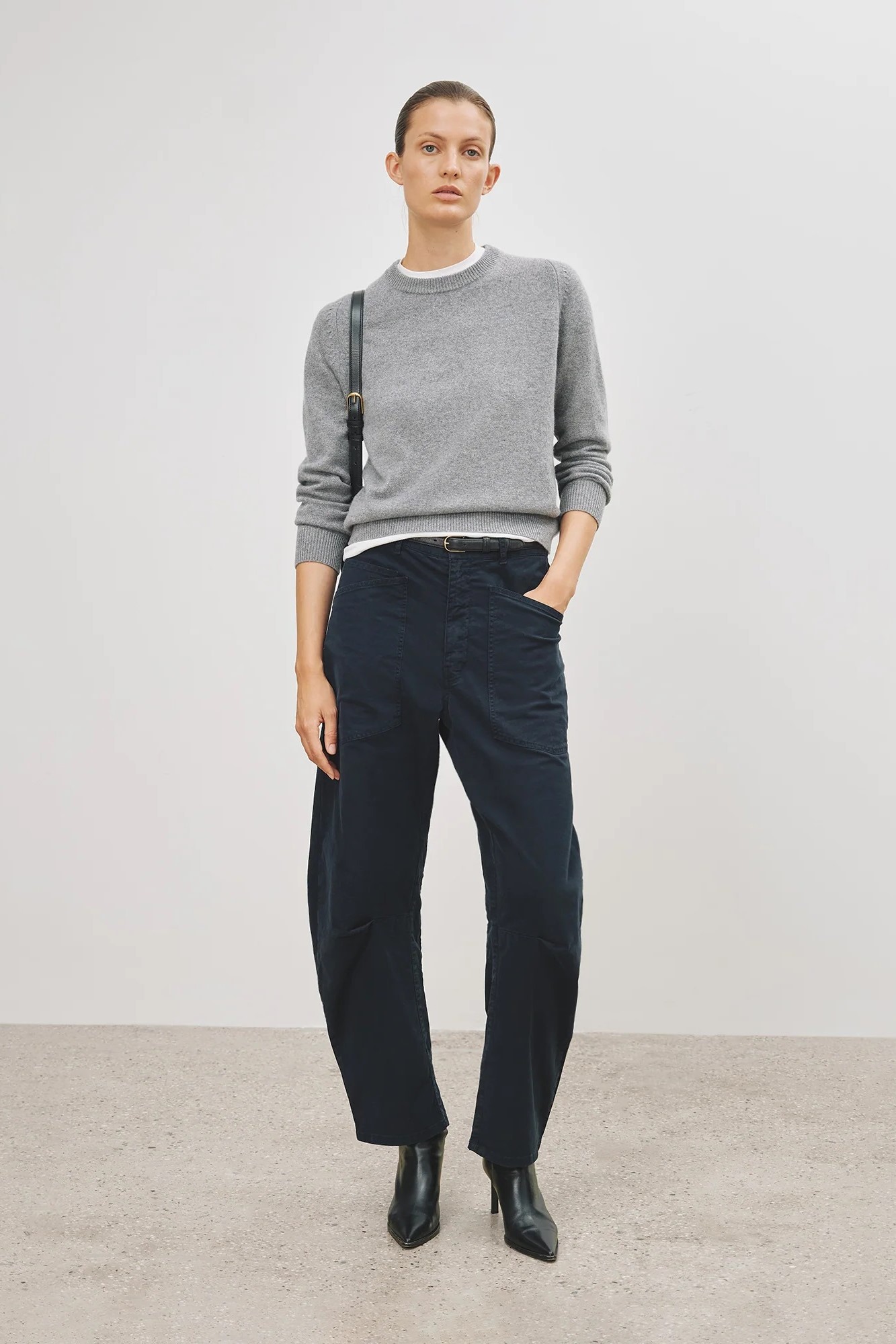 NILI LOTAN Shon Pant in Midnight L/6