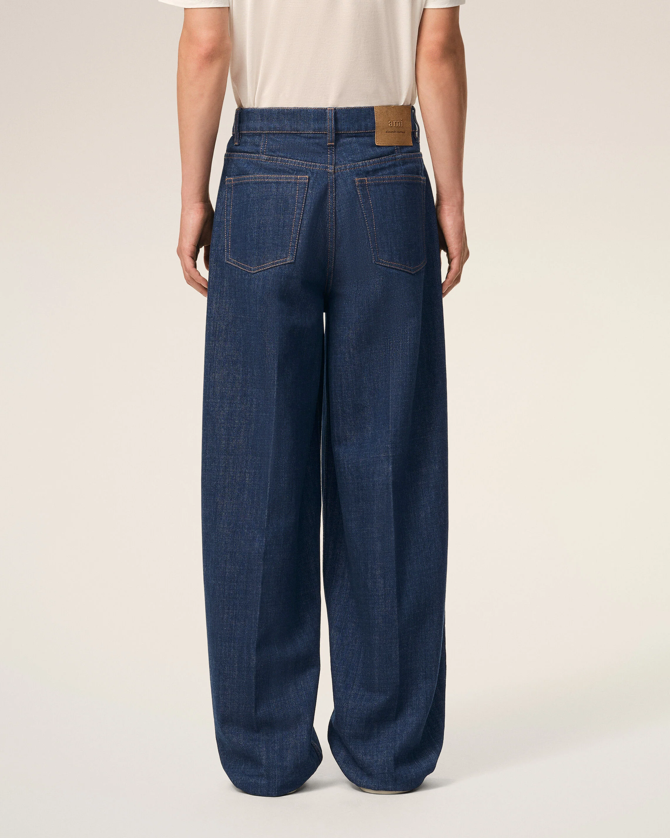 AMI PARIS Balloon Fit Jeans in Indigo