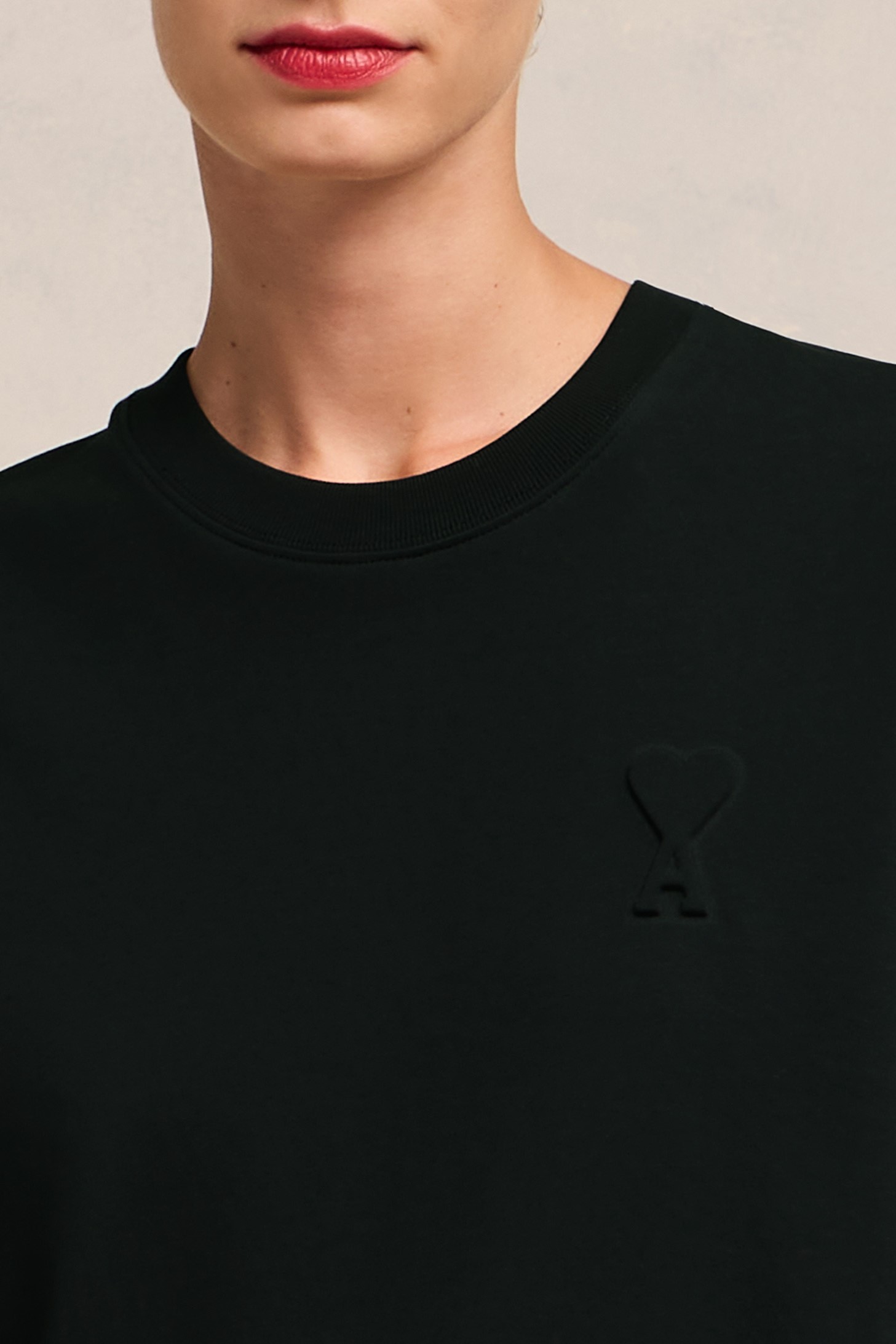 AMI PARIS de Coeur Embossed T-Shirt in Black XXL
