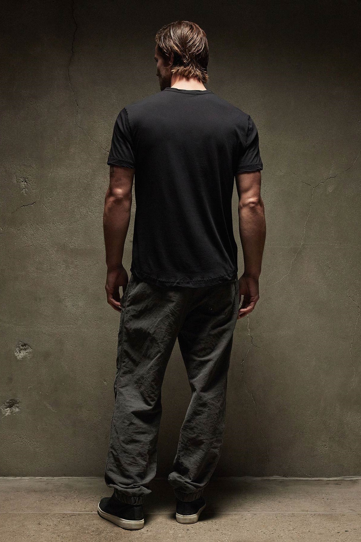 JAMES PERSE Clear Jersey Crew Neck Black XS/0 JAMES PERSE Clear Jersey Crew Neck Black 2XL/5