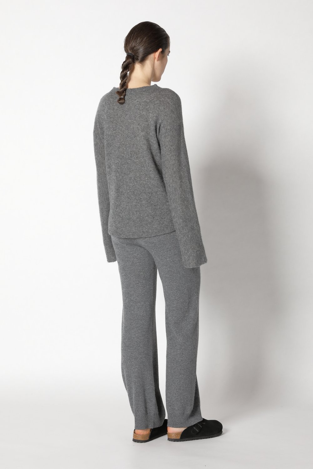 SMINFINITY Fluffy Knit Crewneck Pullover in Dark Grey Melange