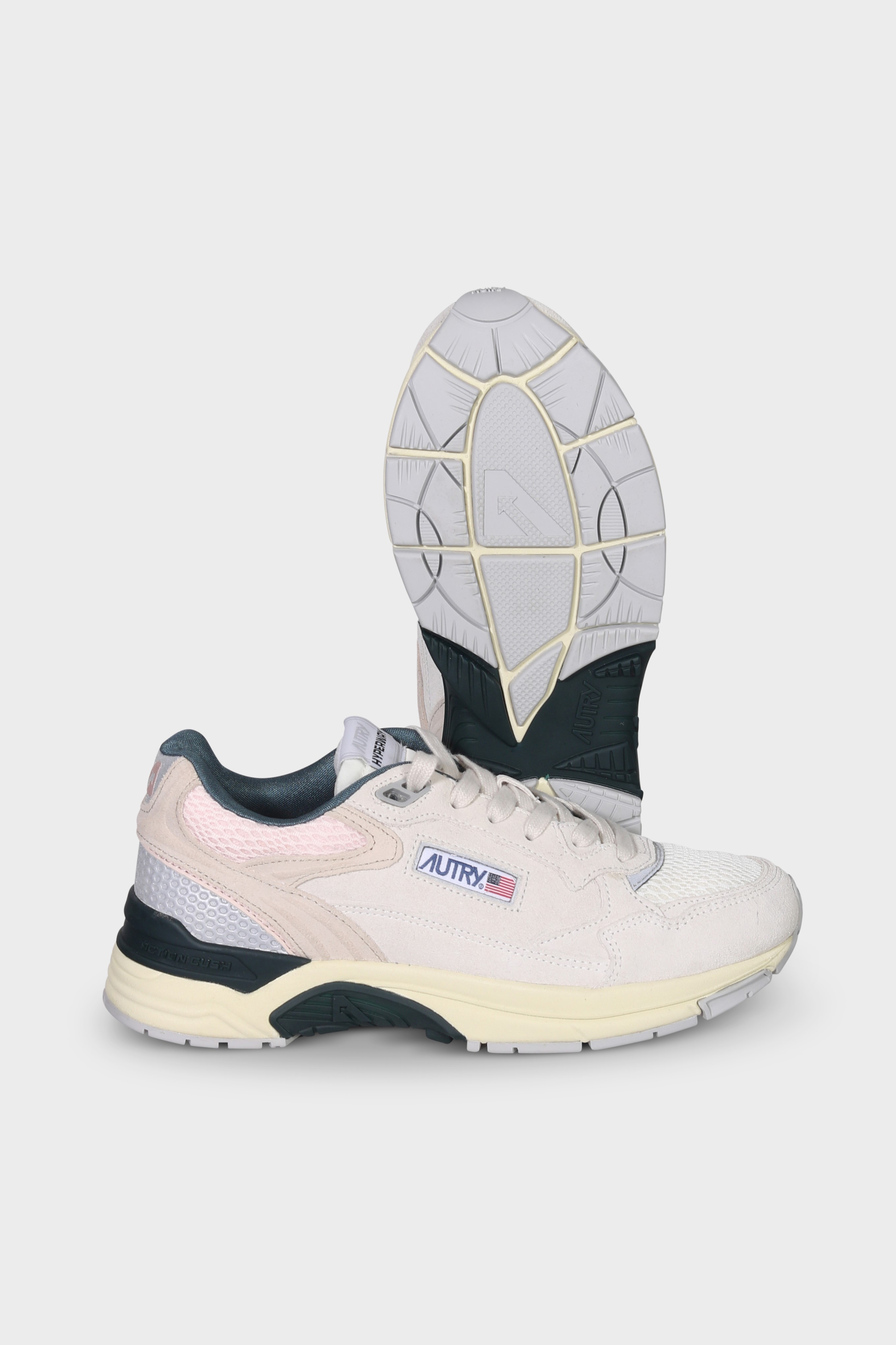 AUTRY ACTION SHOES Hyperway in Suede/Mesh/White/Pink