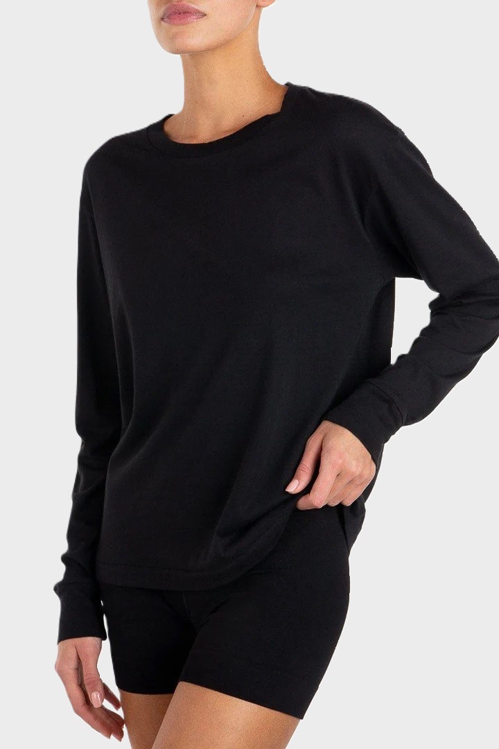 ÉTERNE Long Sleeve Boyfriend Tee in Black XL