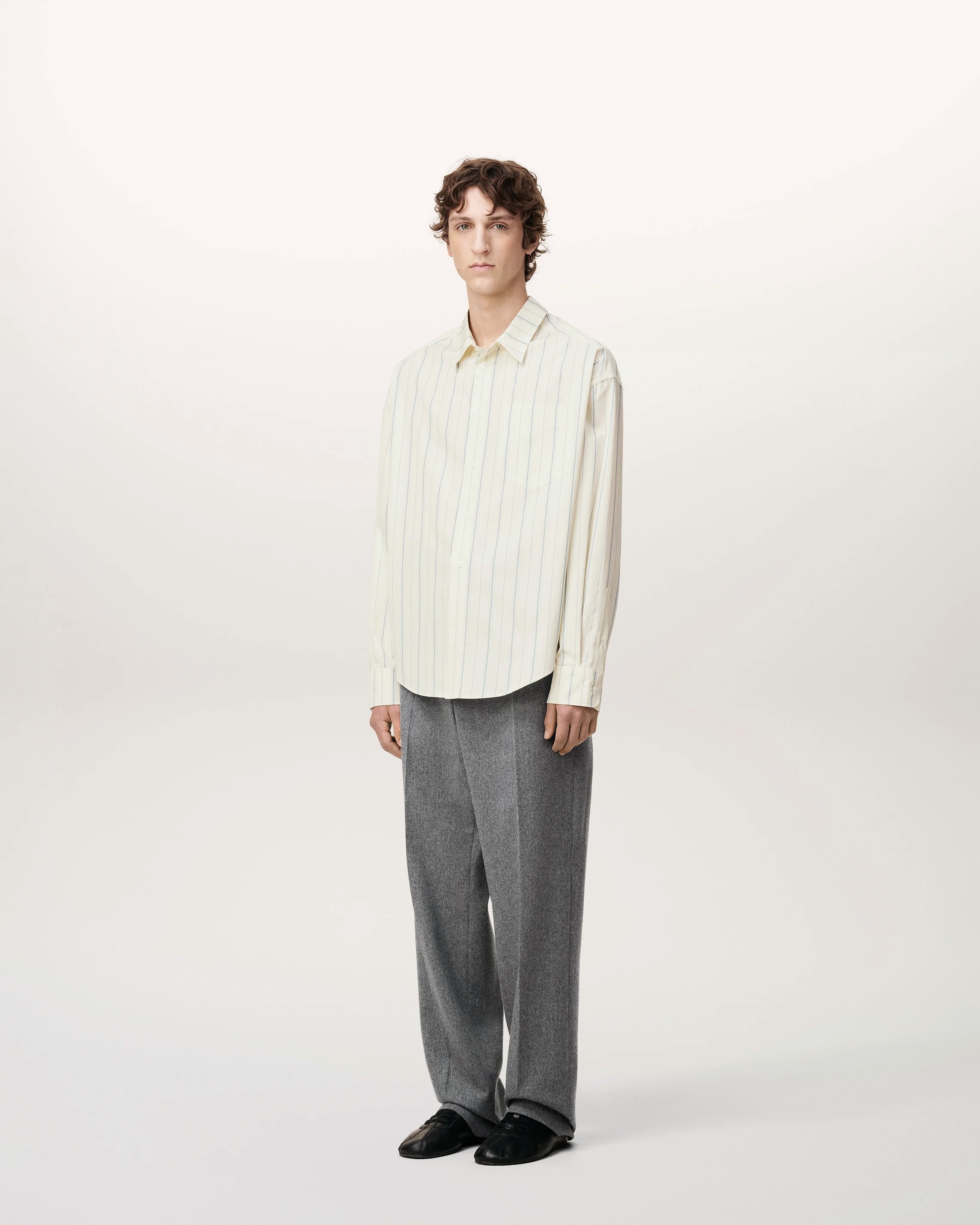 AMI PARIS de Coeur Boxy Shirt in Ivory/Sky Stripes