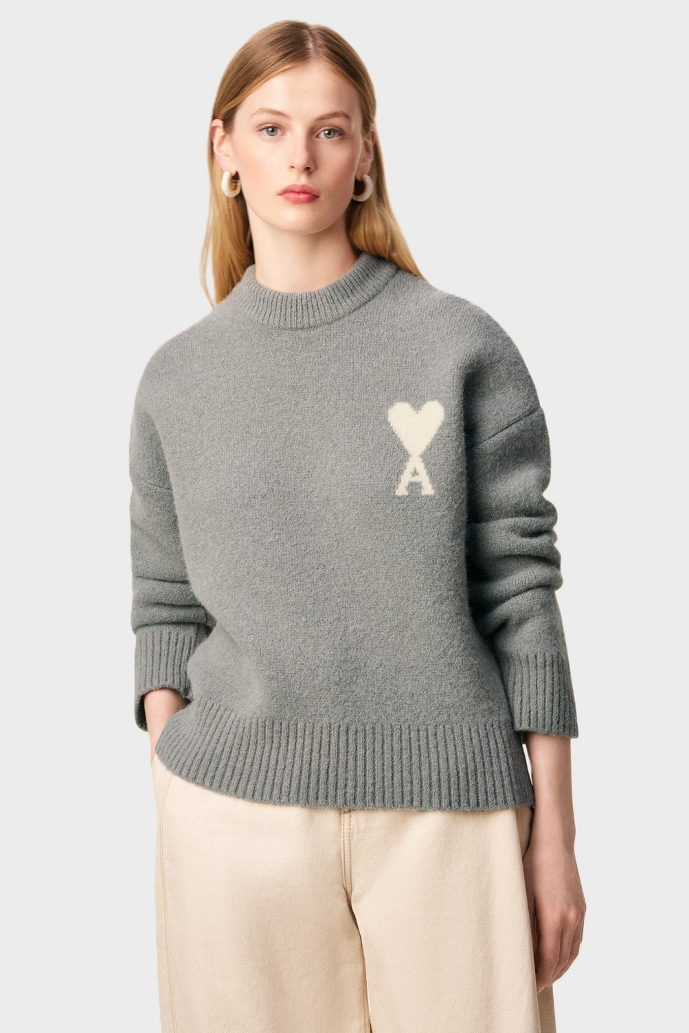 AMI PARIS de Coeur Knit Pullover in Grey/Off White