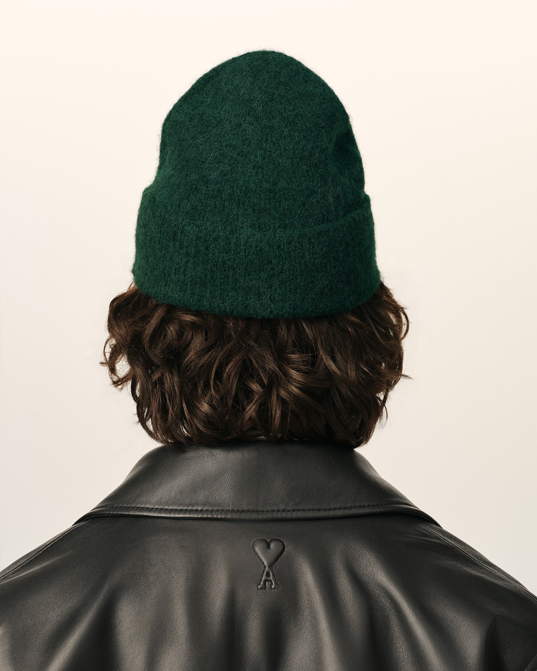 AMI PARIS de Coeur Beanie in Bottle Green / Off White
