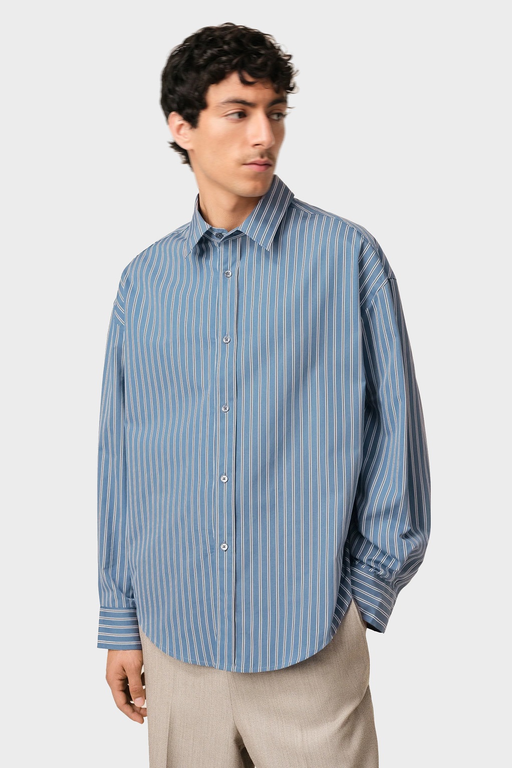 AMI PARIS Boxy Fit Cotton Poplin Shirt in Blue Note/White/Navy 46 AMI PARIS Boxy Fit Cotton Poplin Shirt in Blue Note/White/Navy 56