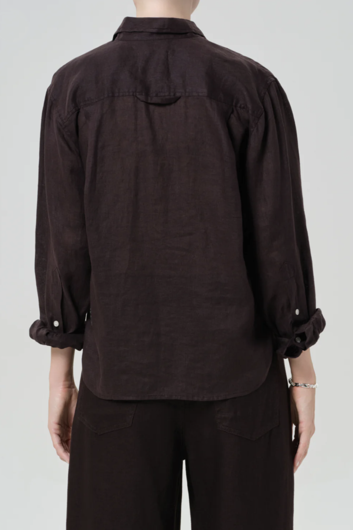 CITIZENS OF HUMANITY Kayla Shrunken Linen Shirt in Chocolate