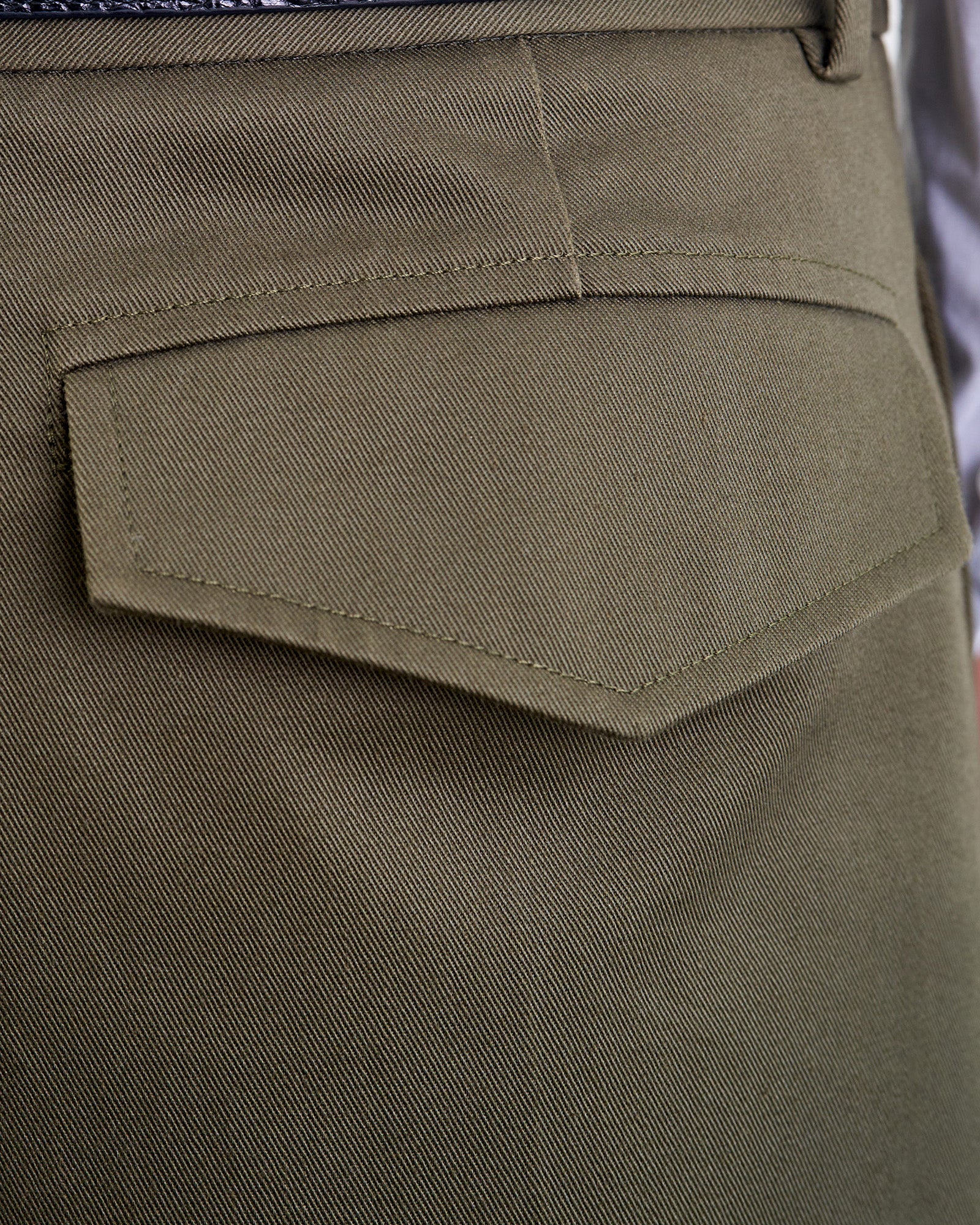 NILI LOTAN Johan Pant in Army Green