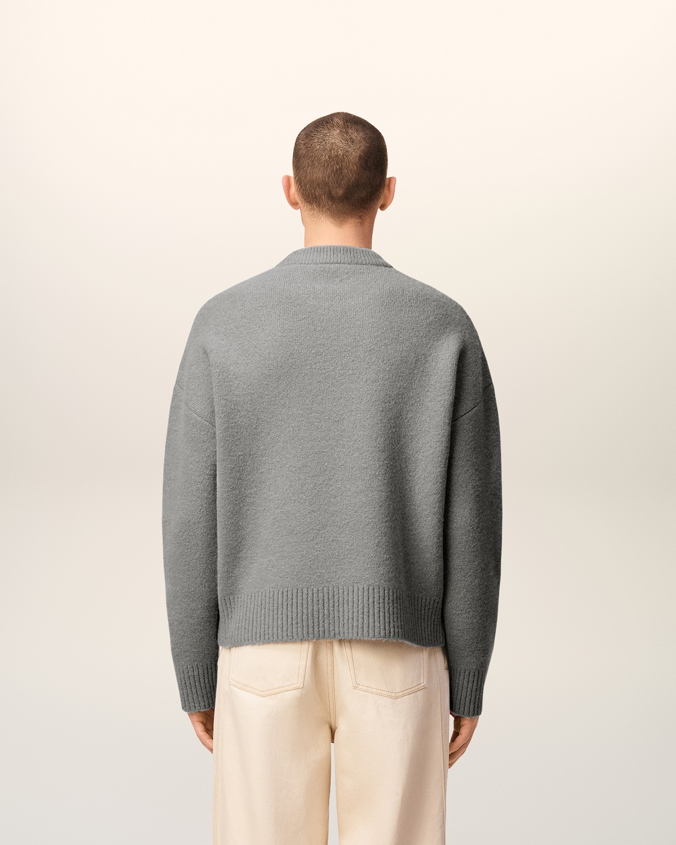 AMI PARIS de Coeur Knit Pullover in Grey/Off White