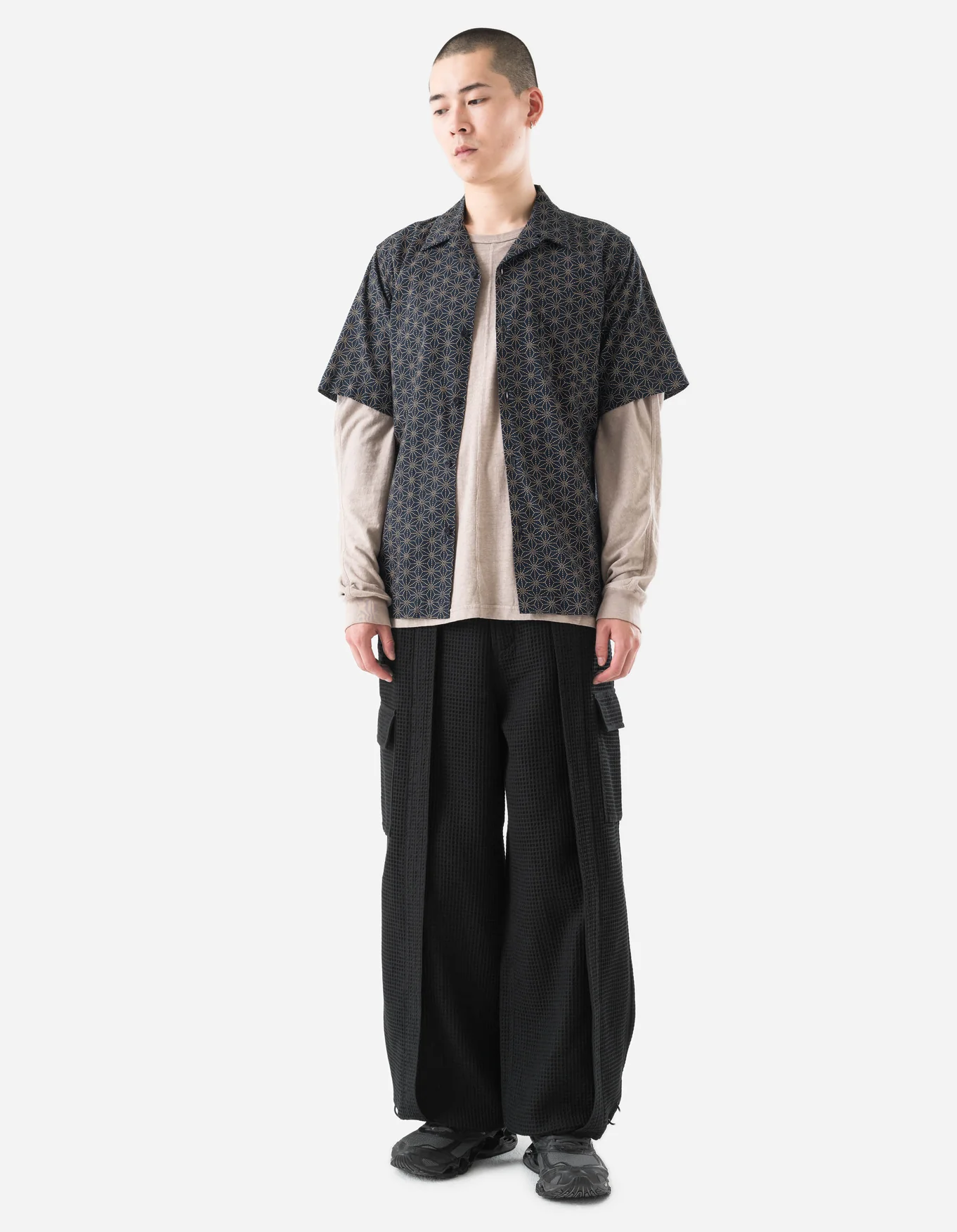 MAHARISHI 6203 Waffle Cargo Hakama Pants in Black