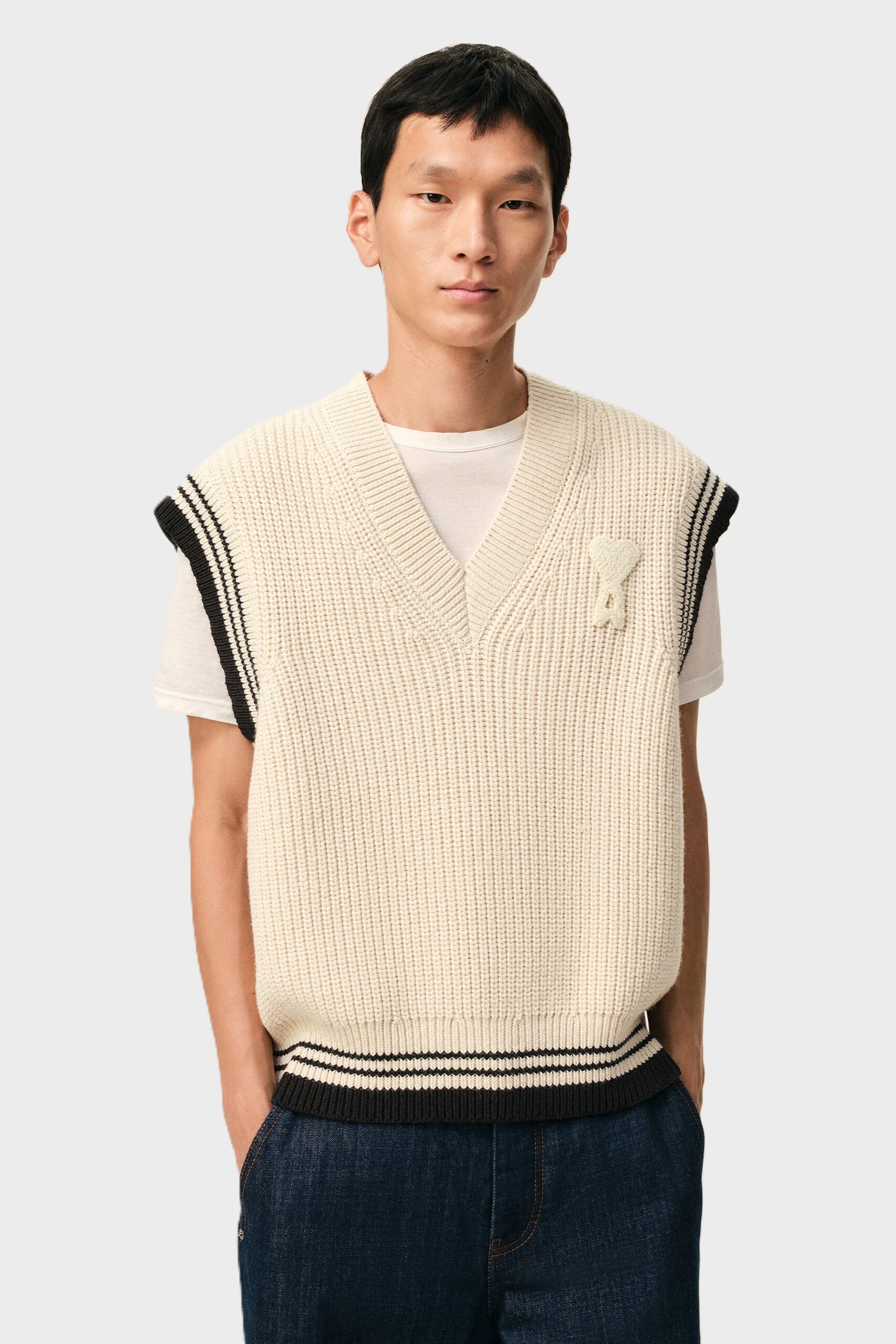 AMI PARIS de Coeur College Knit Vest in White Cream