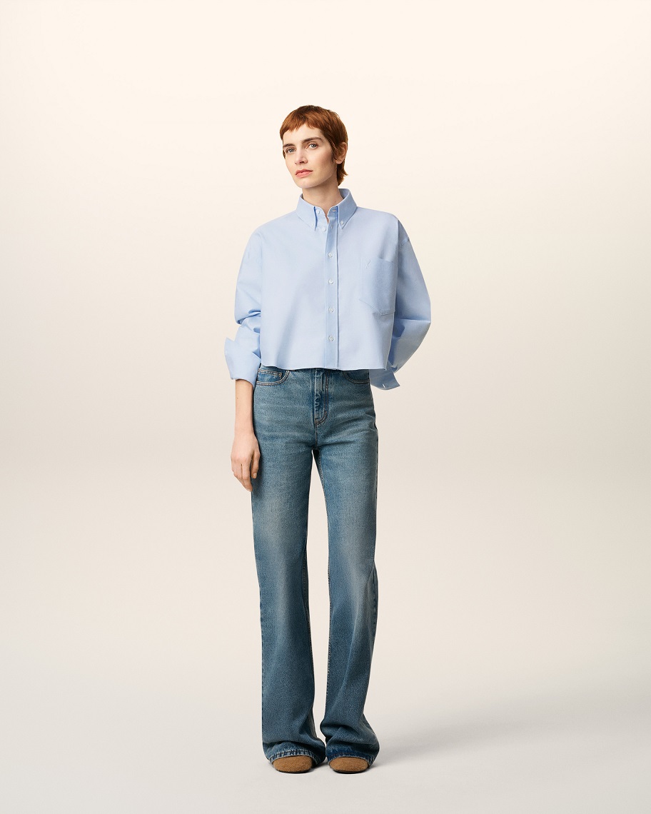AMI PARIS de Coeur Cropped Oversize Shirt in Sky Blue