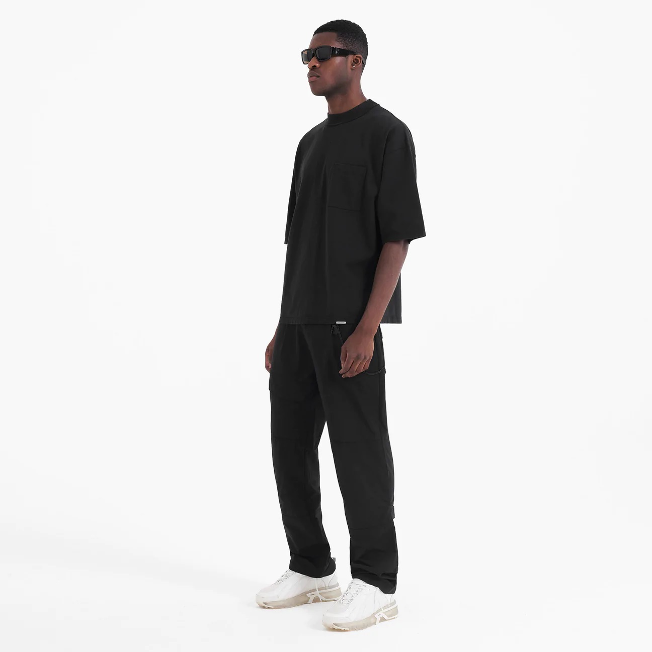 Represent Heavyweight Pocket T-Shirt in Off Black