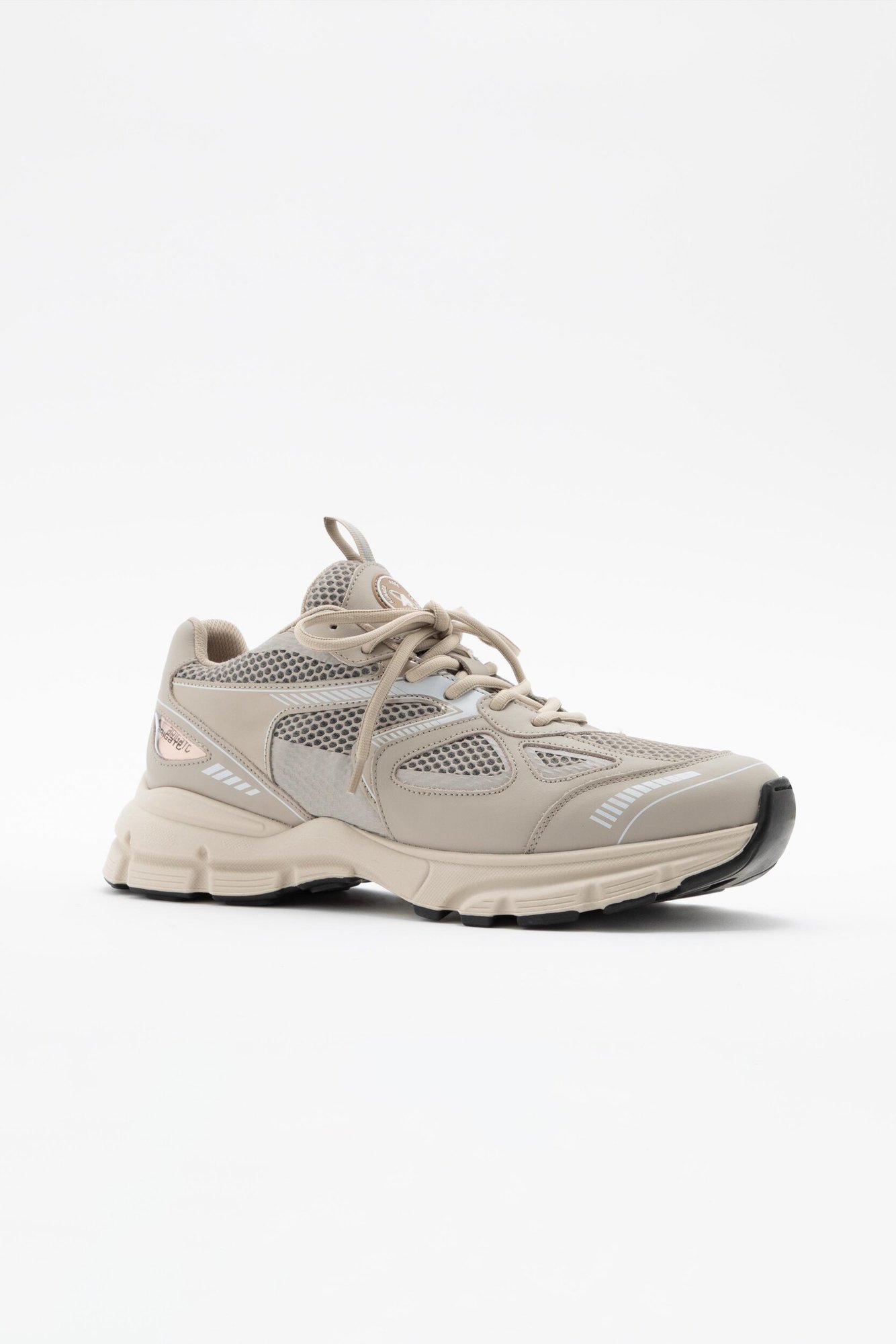 AXEL ARIGATO Marathon Runner in Beige/Silver