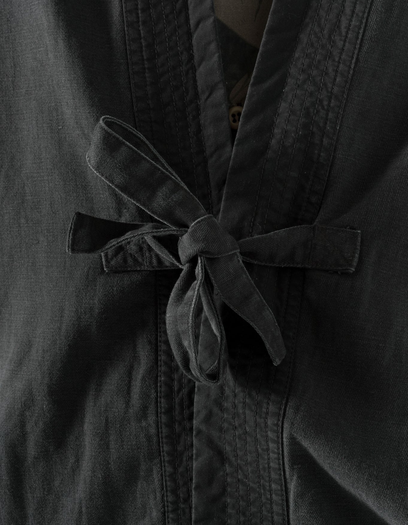 MAHARISHI 4605 Hemp Hanten Shirt in Black