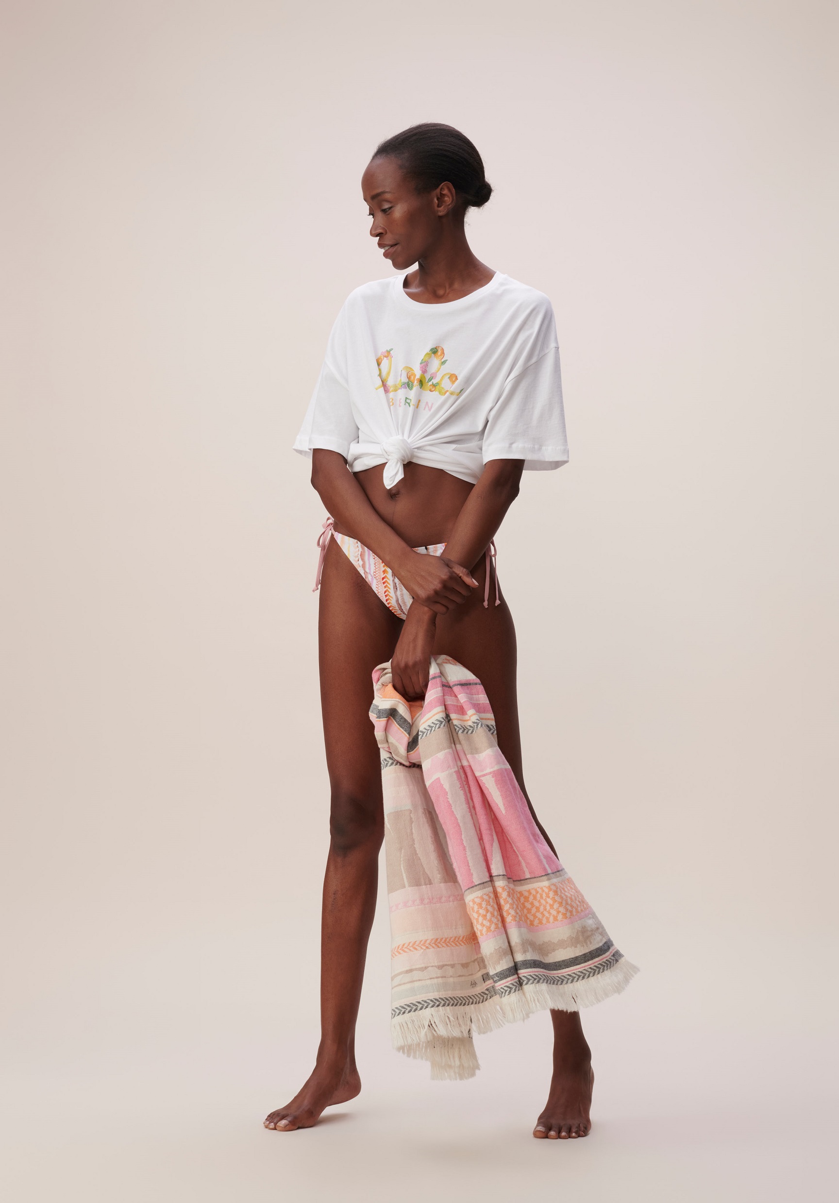 Lala Berlin Beach Blanket Aykahn in Pink Tiger
