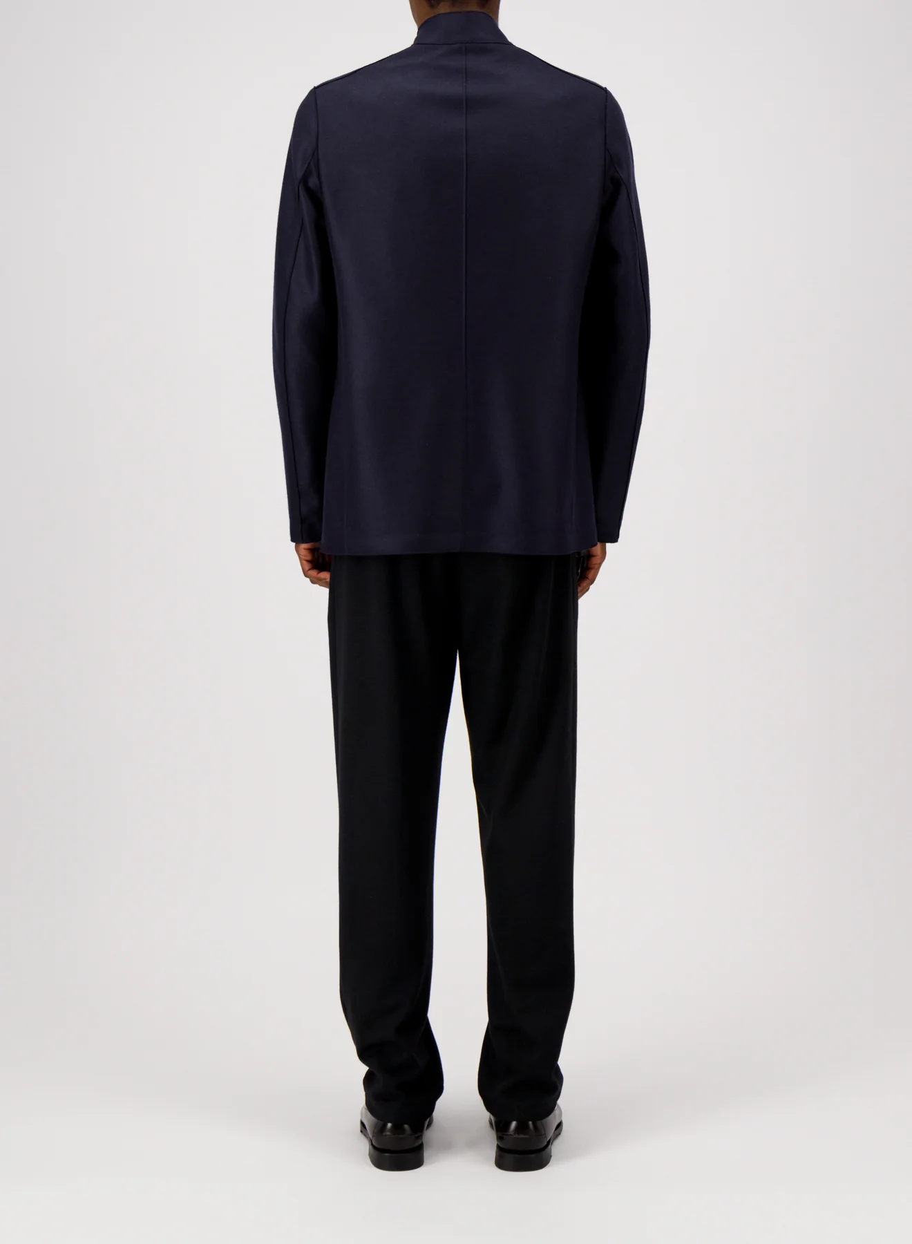 HARRIS WHARF Superfine Merino Jacket in Navy