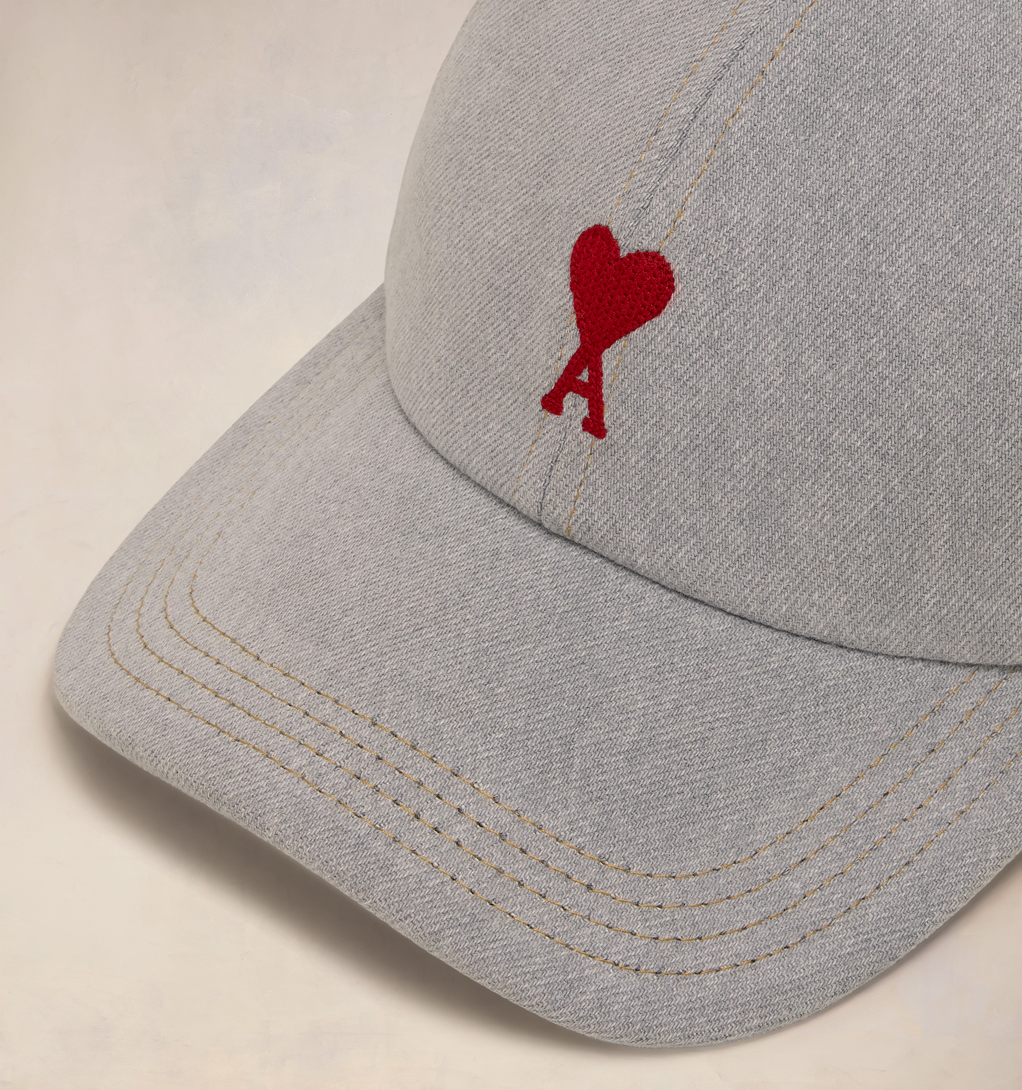 AMI PARIS de Coeur Cap in Javel Grey