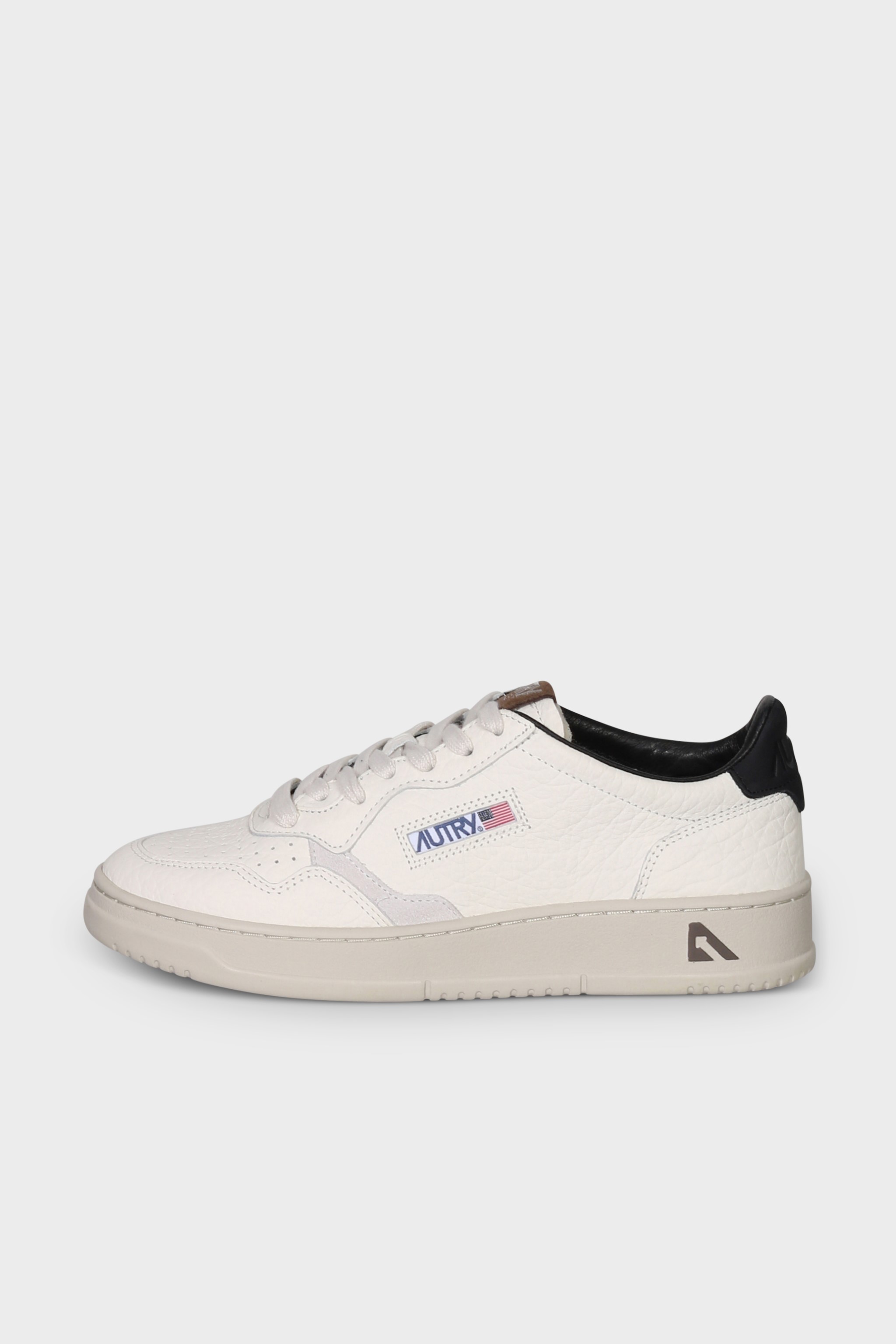 AUTRY ACTION SHOES Medalist Low Sneaker in Off White/Black/Brown 47