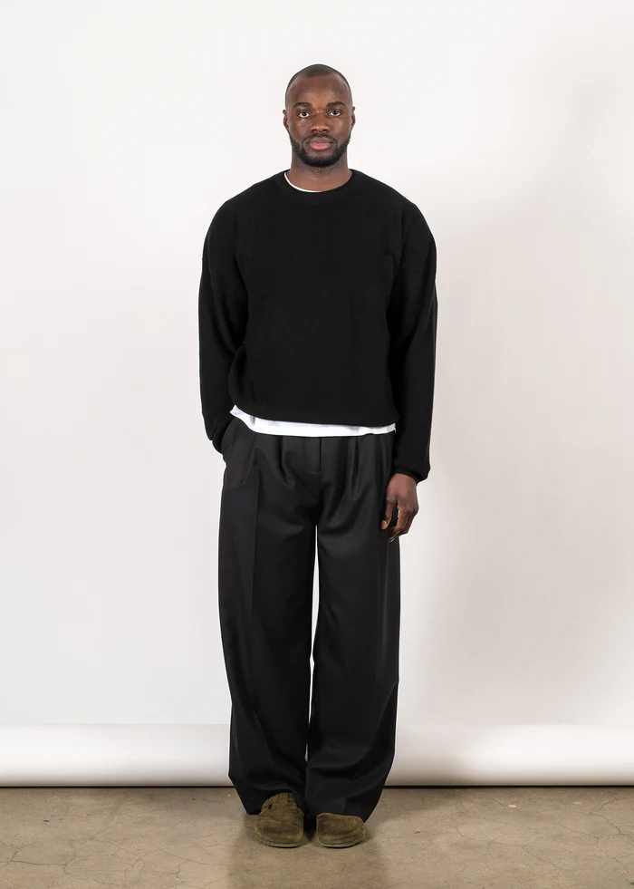 YACAIA Cotton/Cashmere Ribbed Sweater in Black