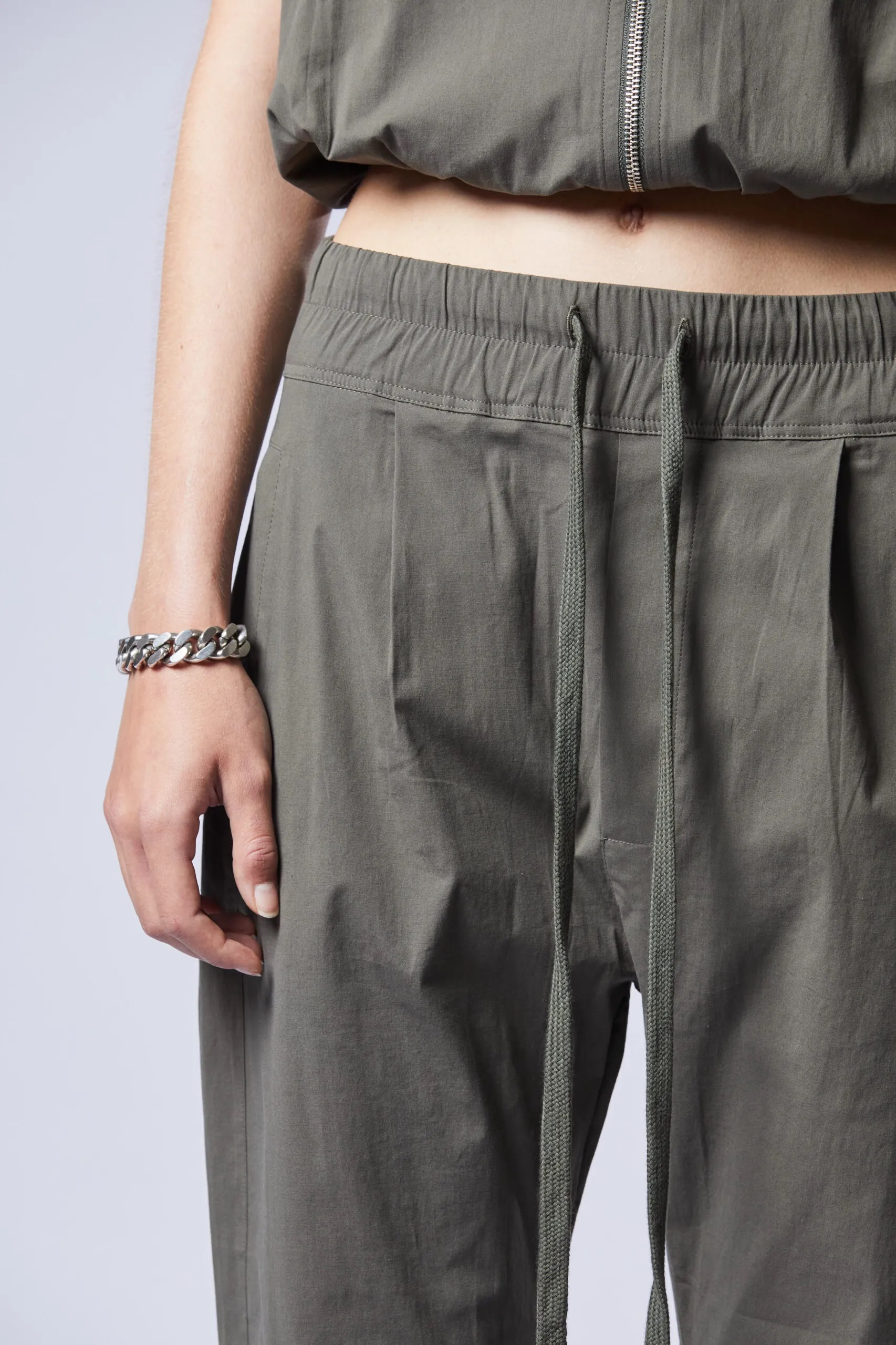 THOM KROM Pant in Ivy Green XS