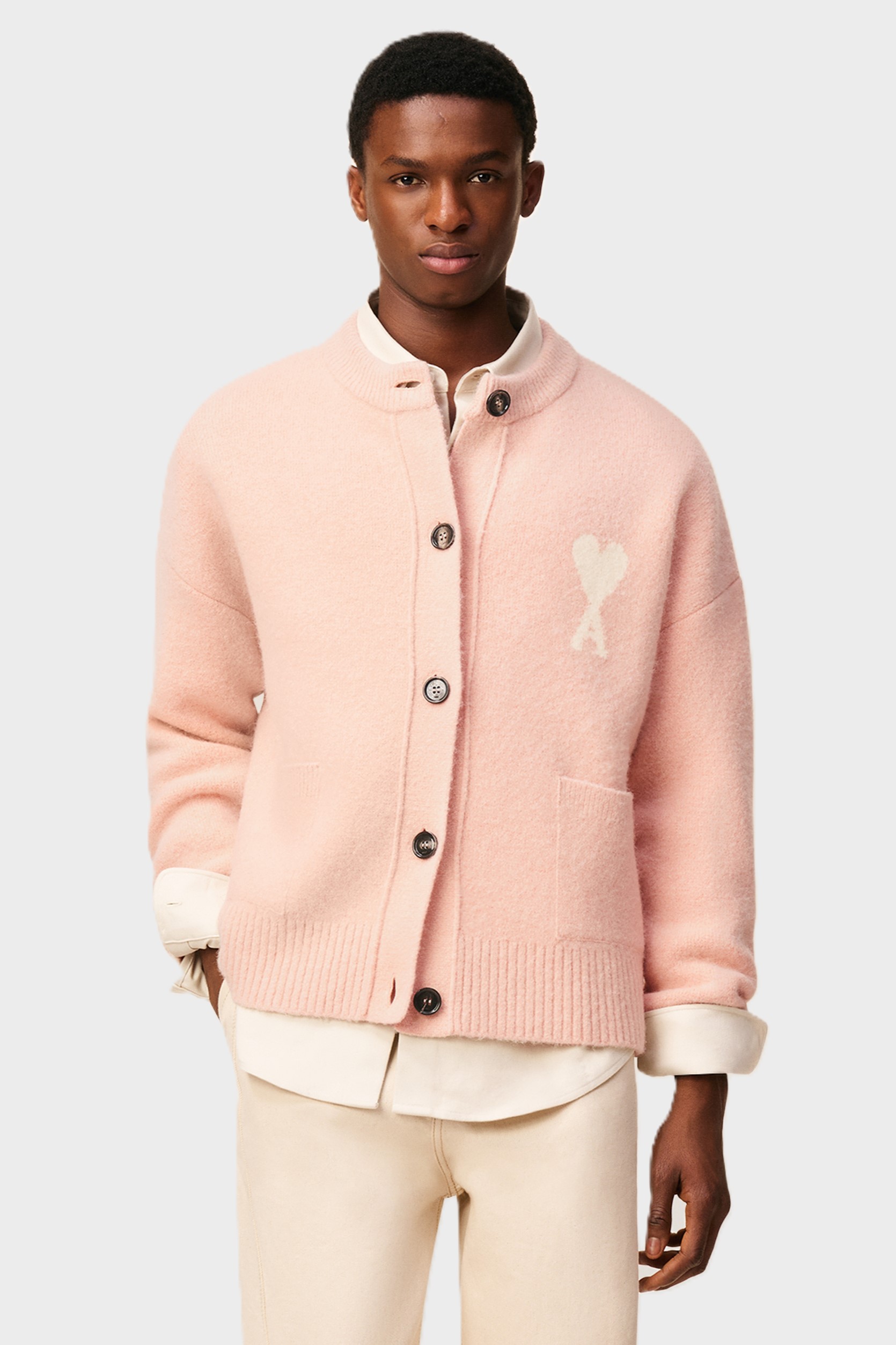 AMI PARIS de Coeur Crew Neck Knit Cardigan in Powder/Off White