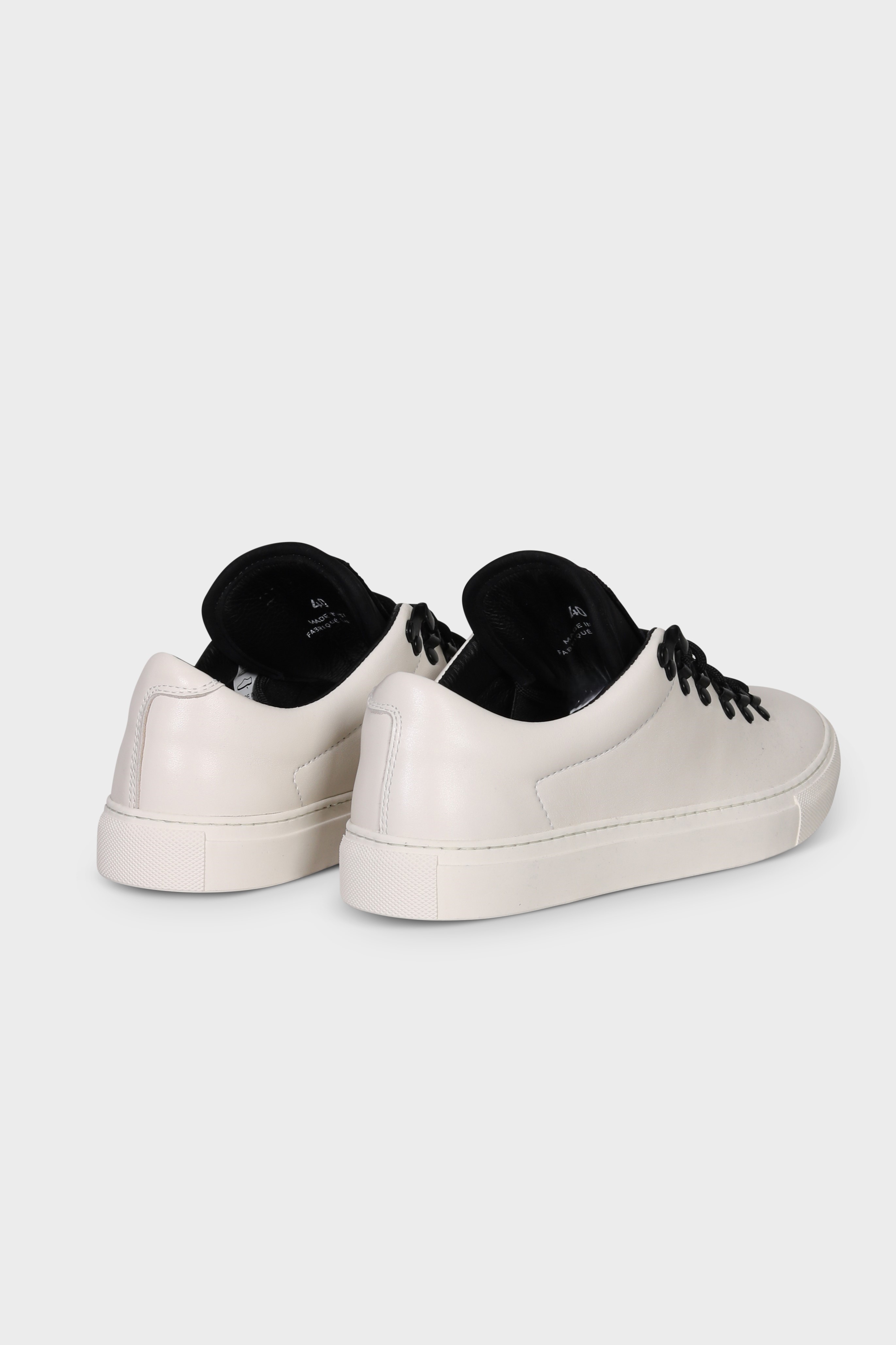 STONE ISLAND Sneaker in White 40 STONE ISLAND Sneaker in White 46