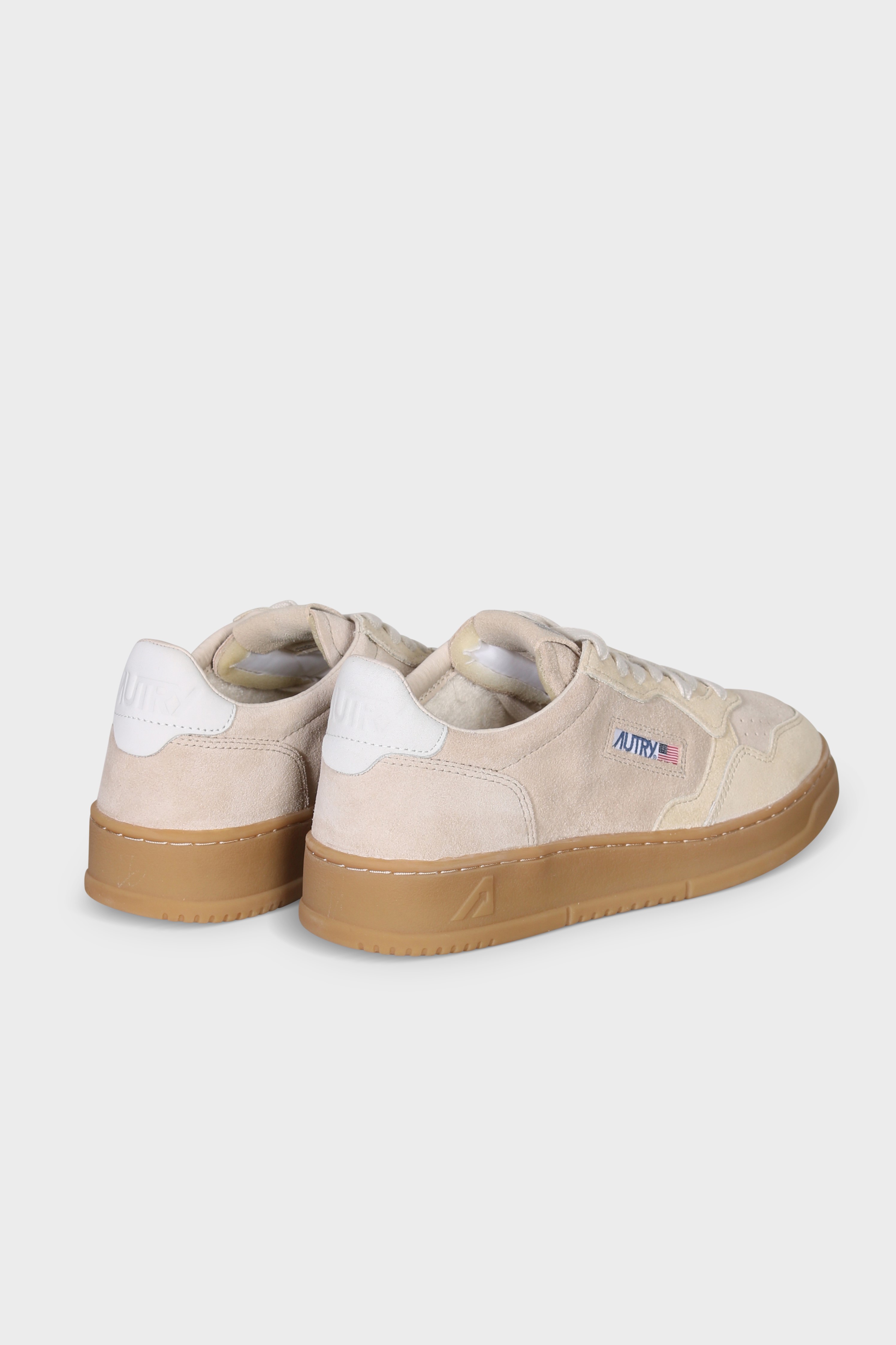 AUTRY ACTION SHOES Medalist Low Sneaker in Suede Sand/Ecru 41
