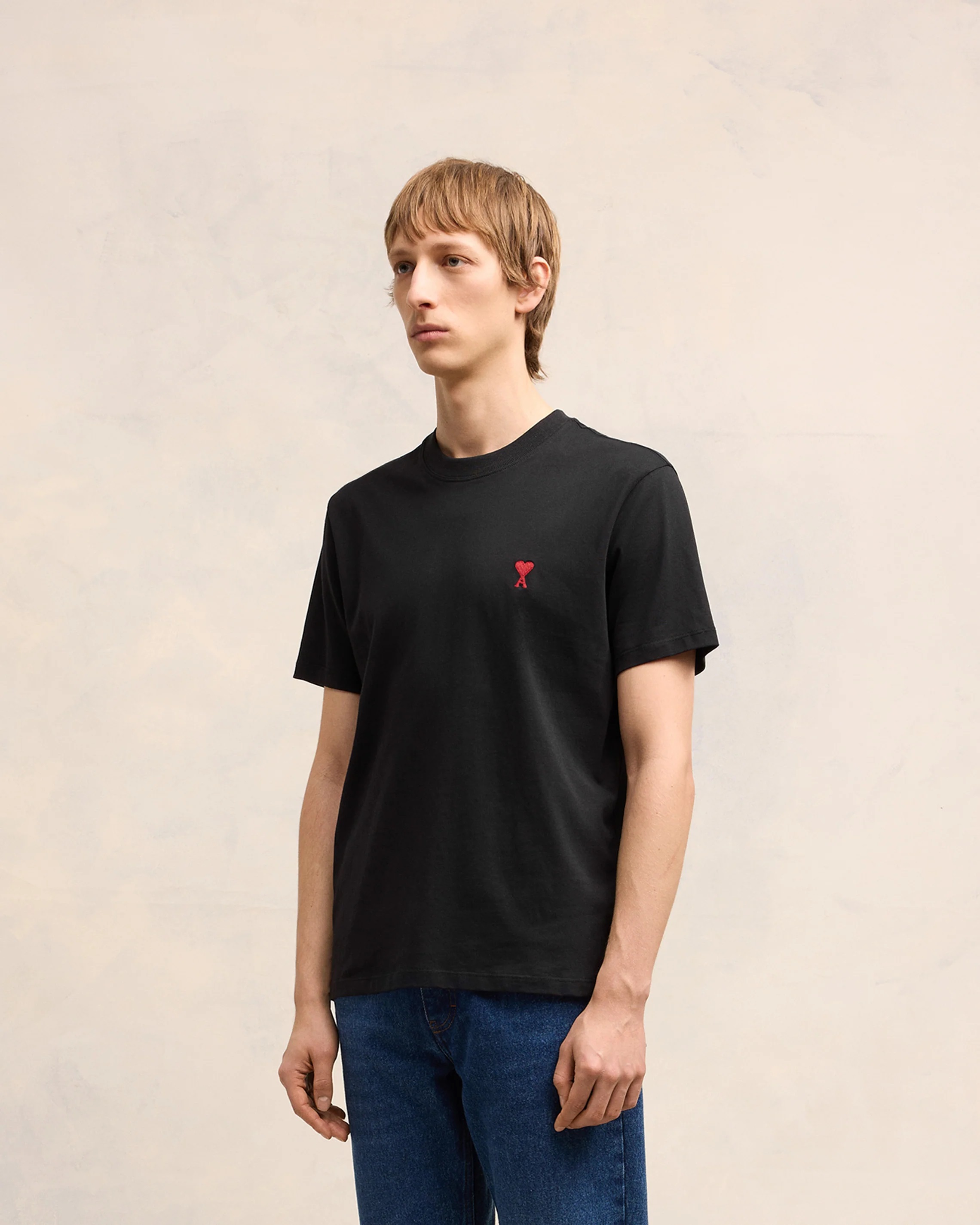 AMI PARIS de Coeur Classic Fit T-Shirt in Black