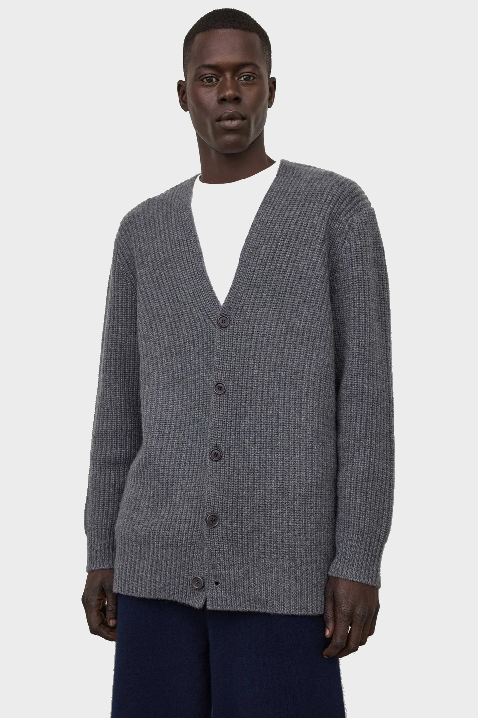 LISA YANG Leander Cashmere Cardigan in Graphite