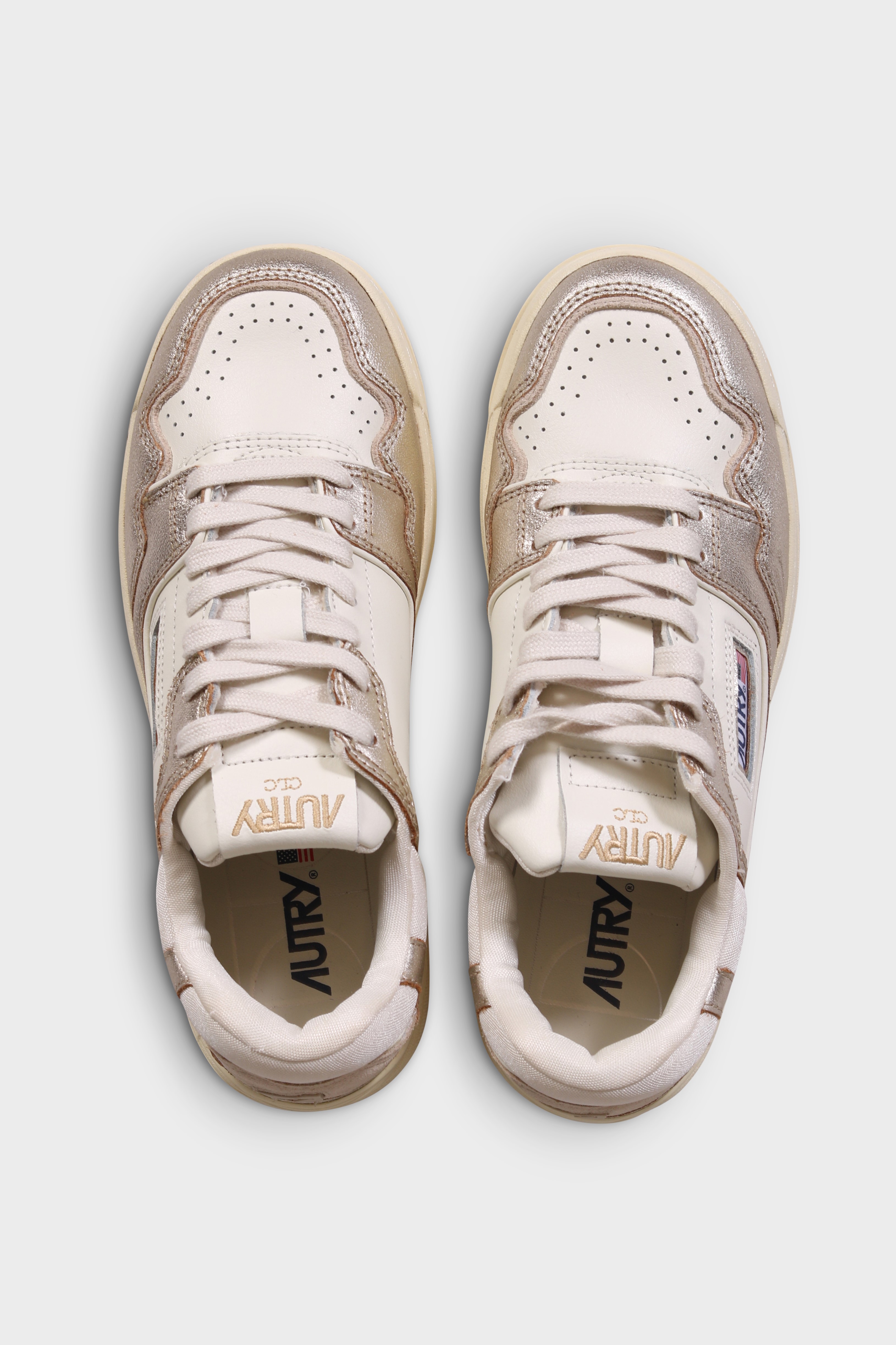 AUTRY ACTION SHOES Clc Low Sneaker in White/Platinum 41