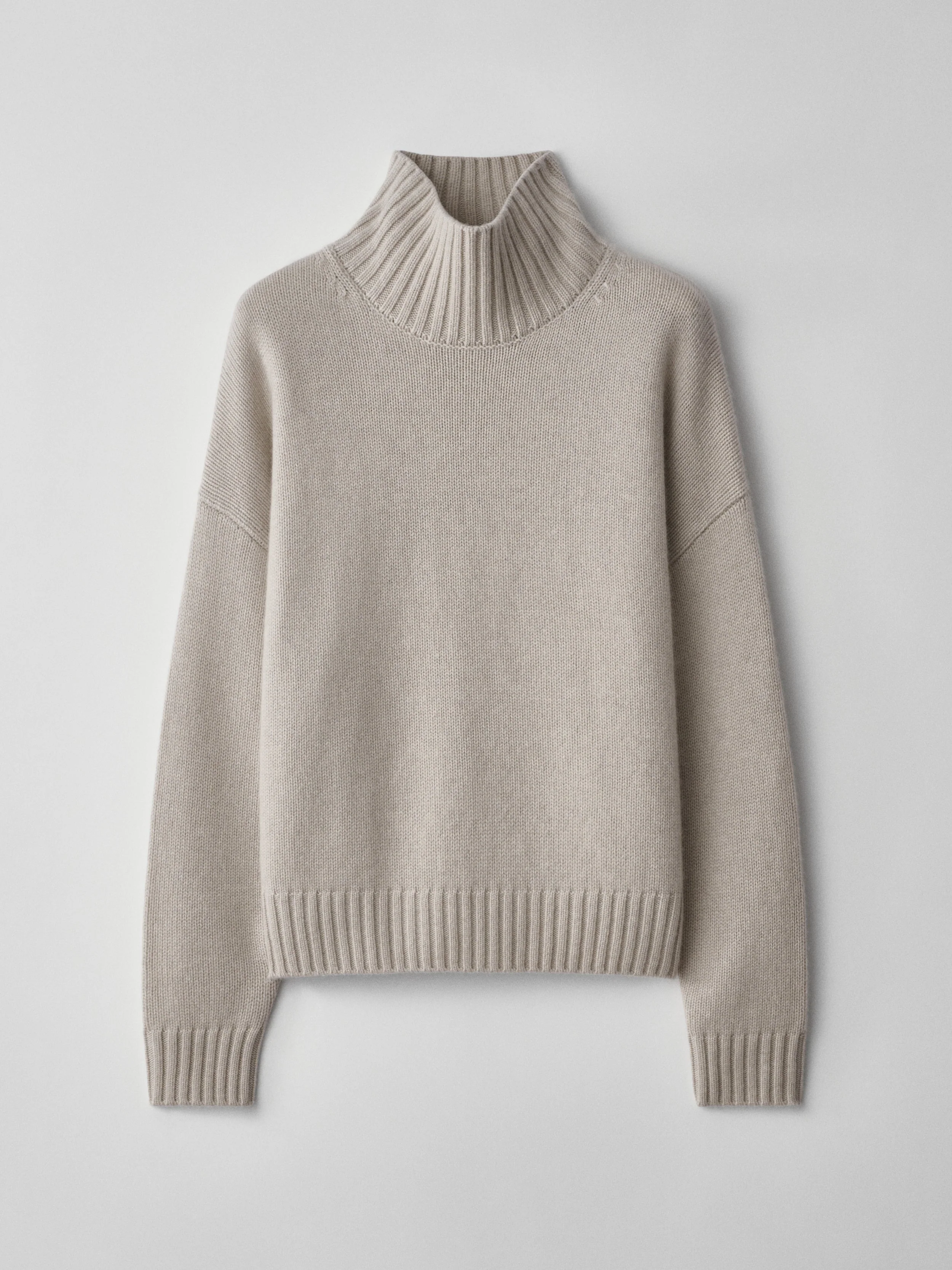 LISA YANG Olai Turtle Neck Sweater in Oyster