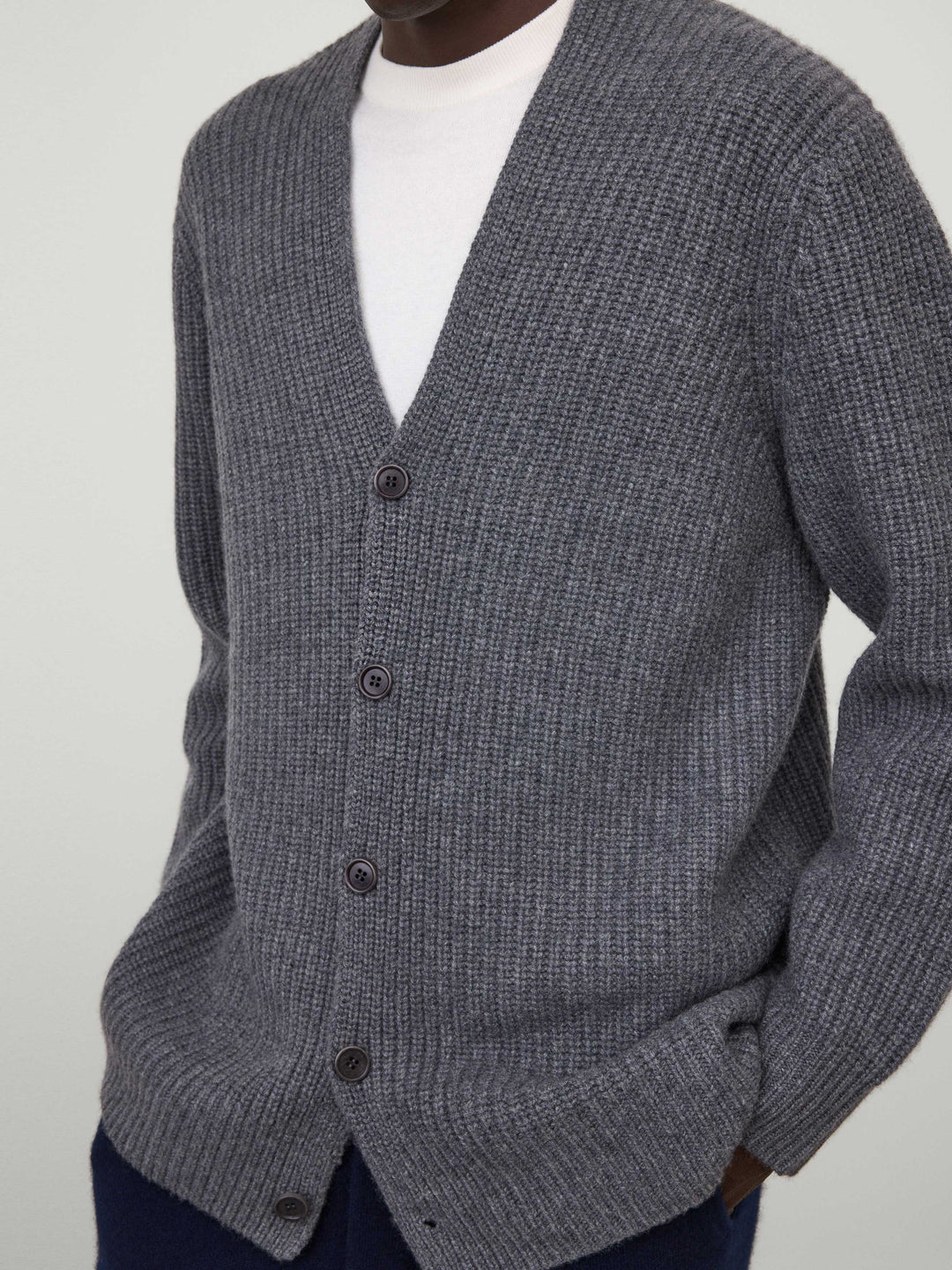 LISA YANG Leander Cashmere Cardigan in Graphite