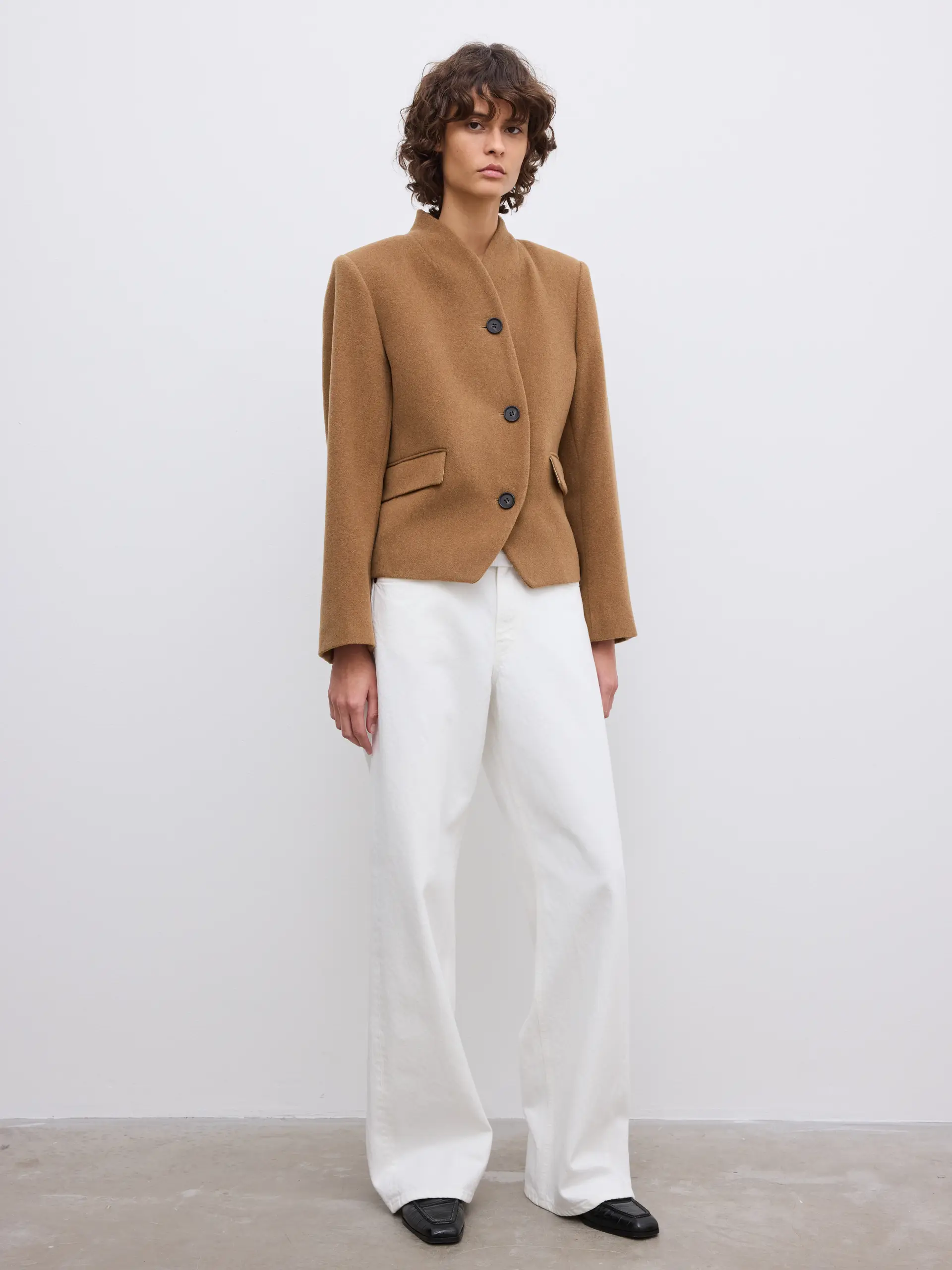 DAGMAR Short Curved Jacket in Camel